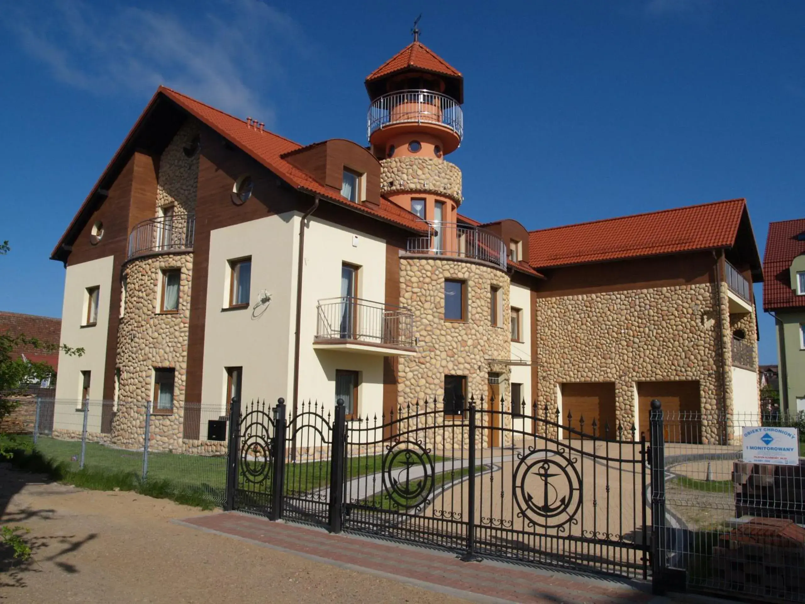 Willa Latarnik - doskonała lokalizacja, blisko atrakcji, 20min do plaży Willa Latarnik - doskonała lokalizacja, blisko atrakcji, 20min do plaży