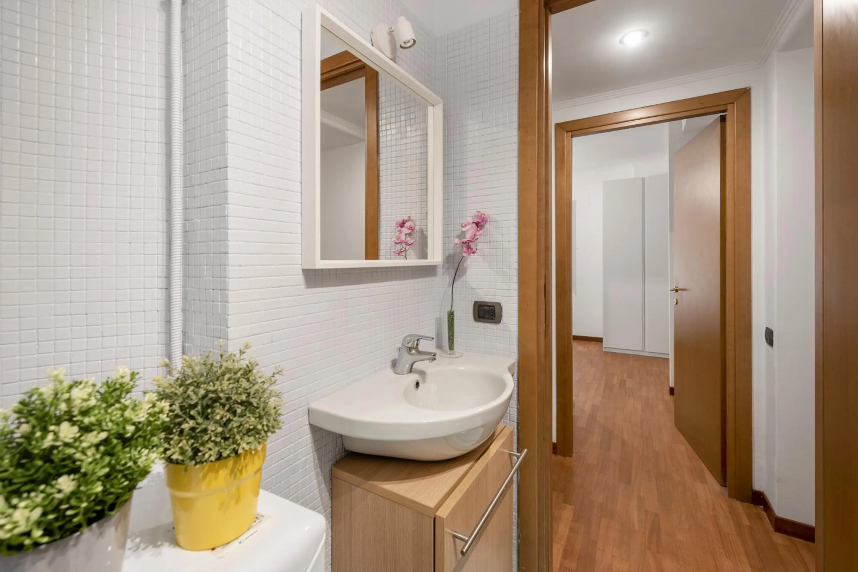 Bathroom in White Rooms Colosseo