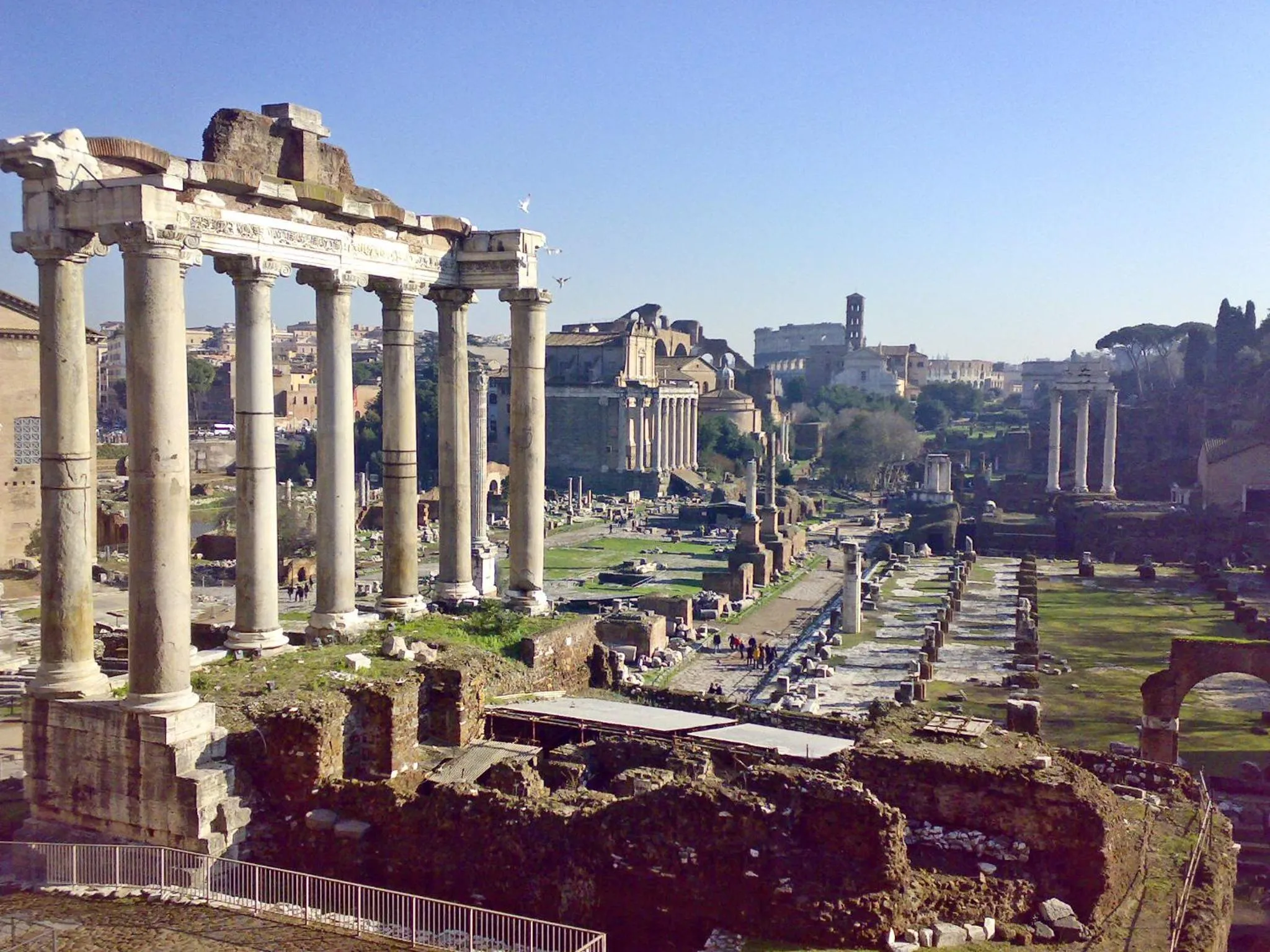 Nearby landmark in White Rooms Colosseo