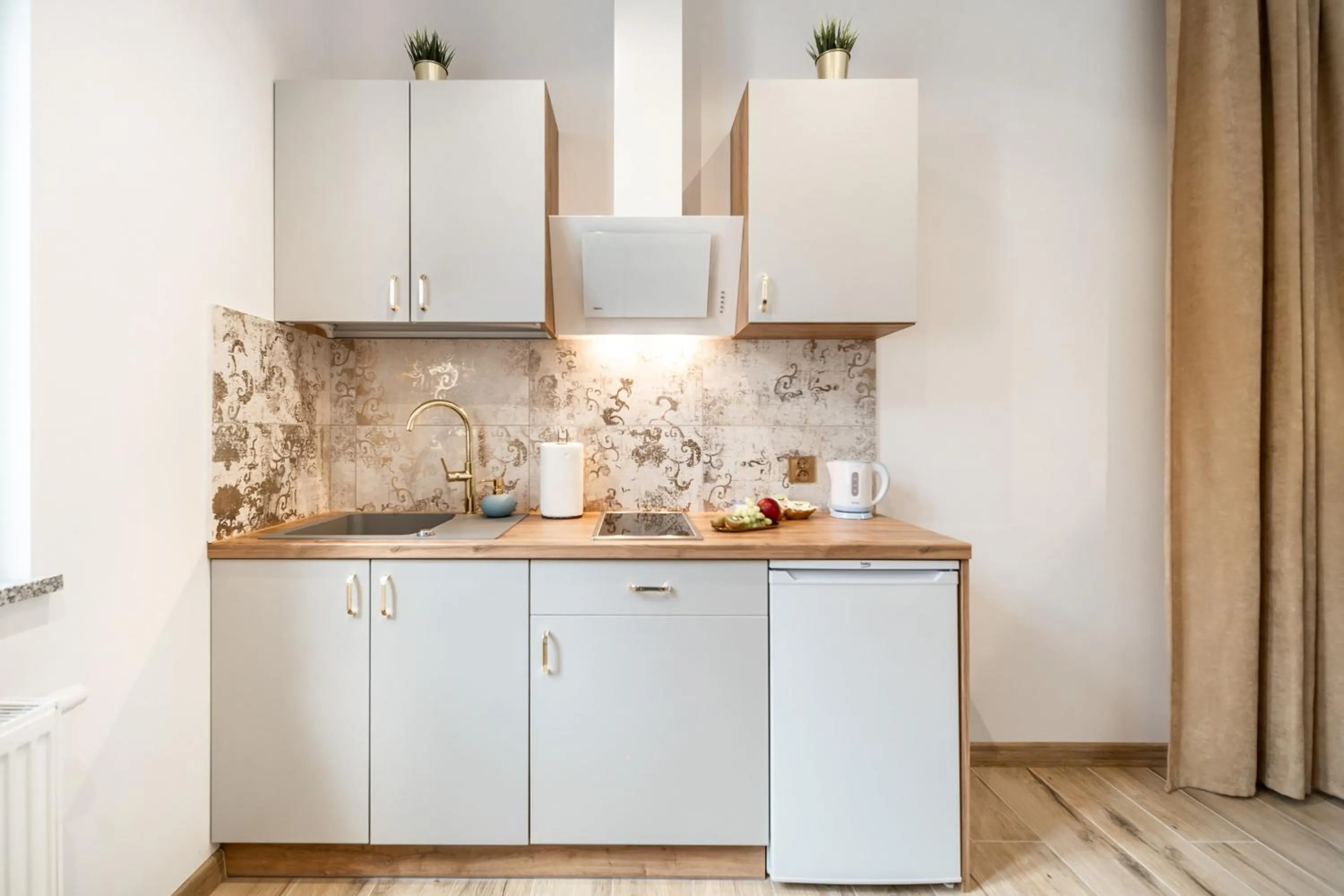 Kitchen or kitchenette in Helios Aparthotel