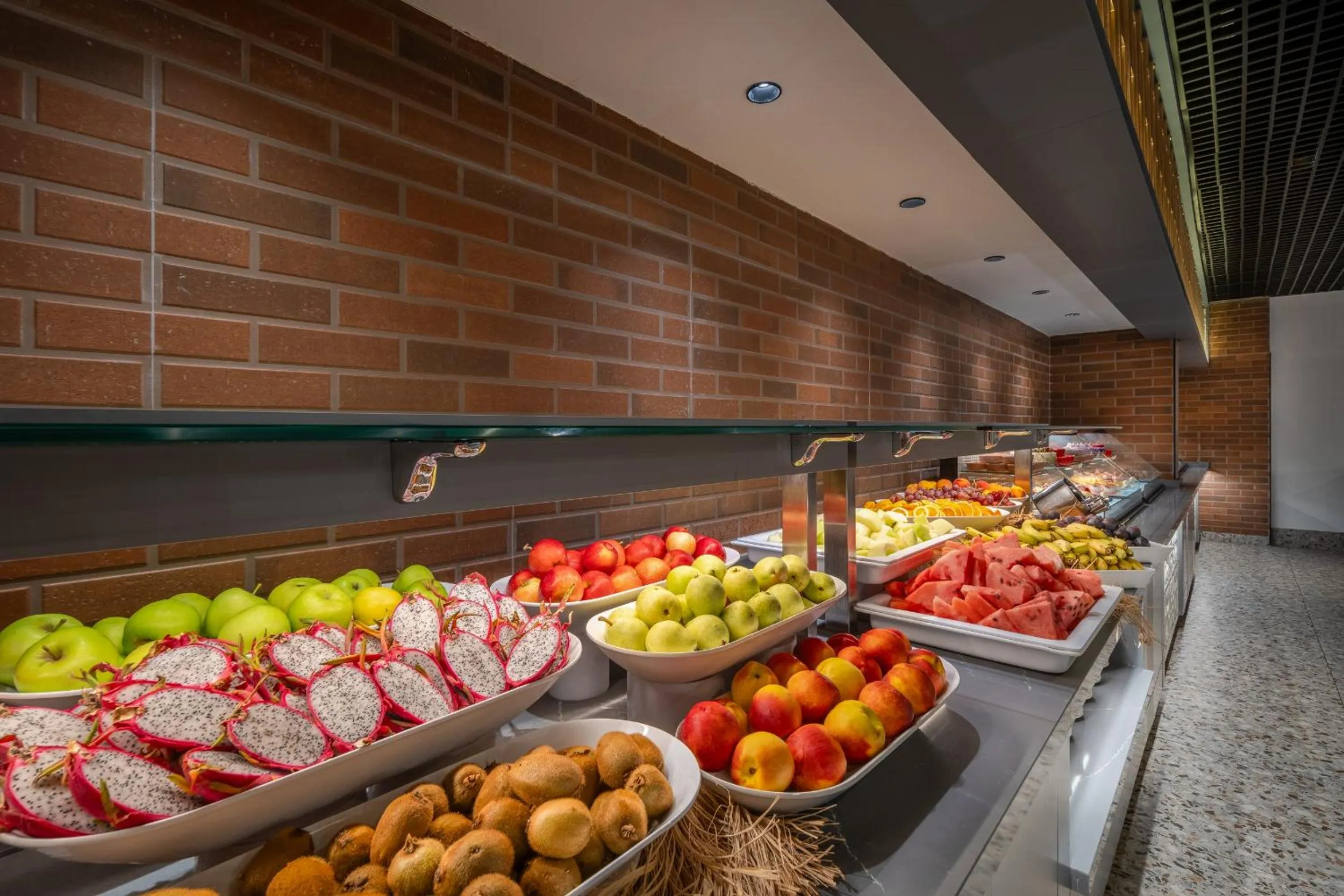 Royal Garden Beach Hotel