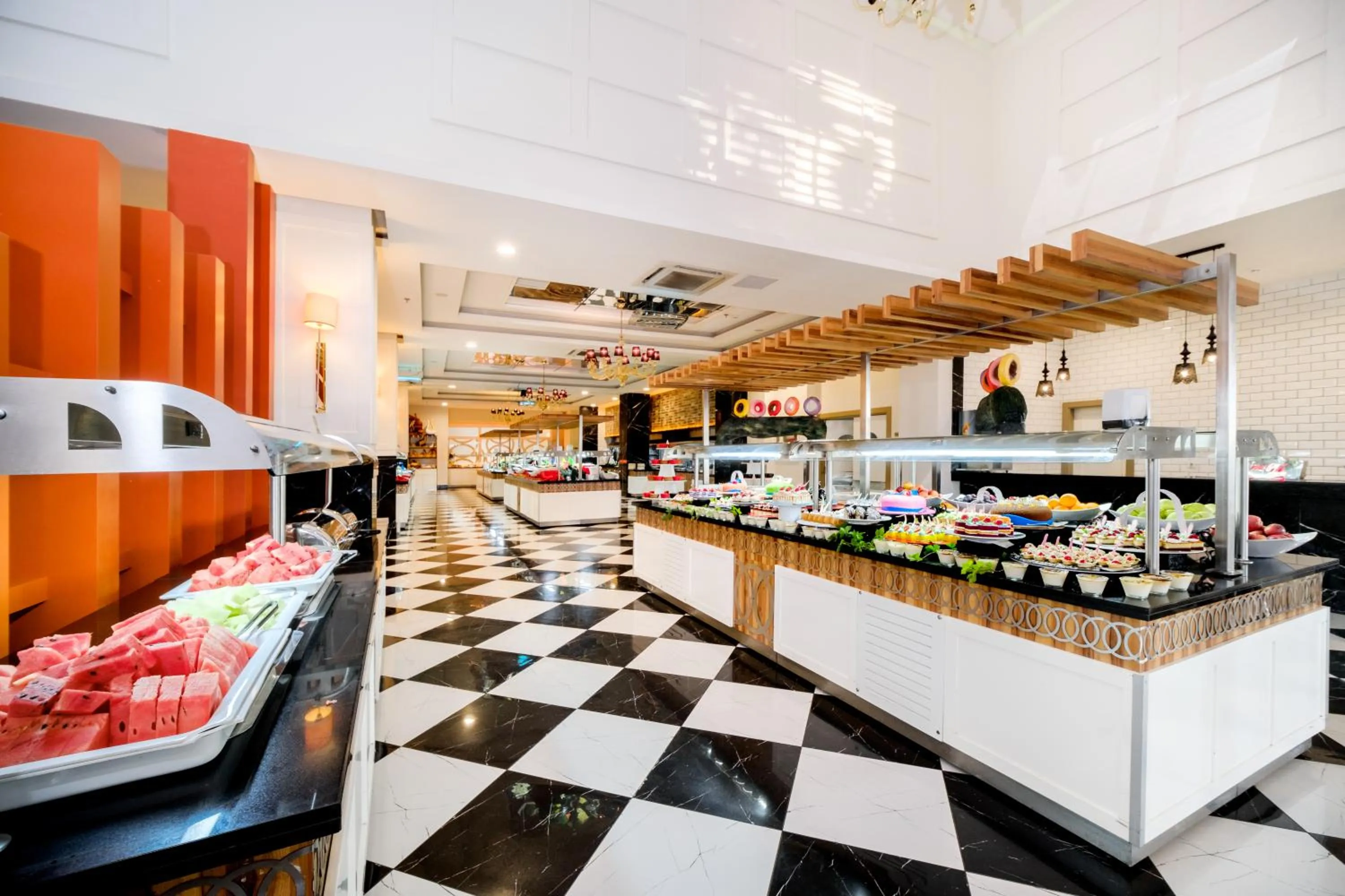 Royal Garden Beach Hotel