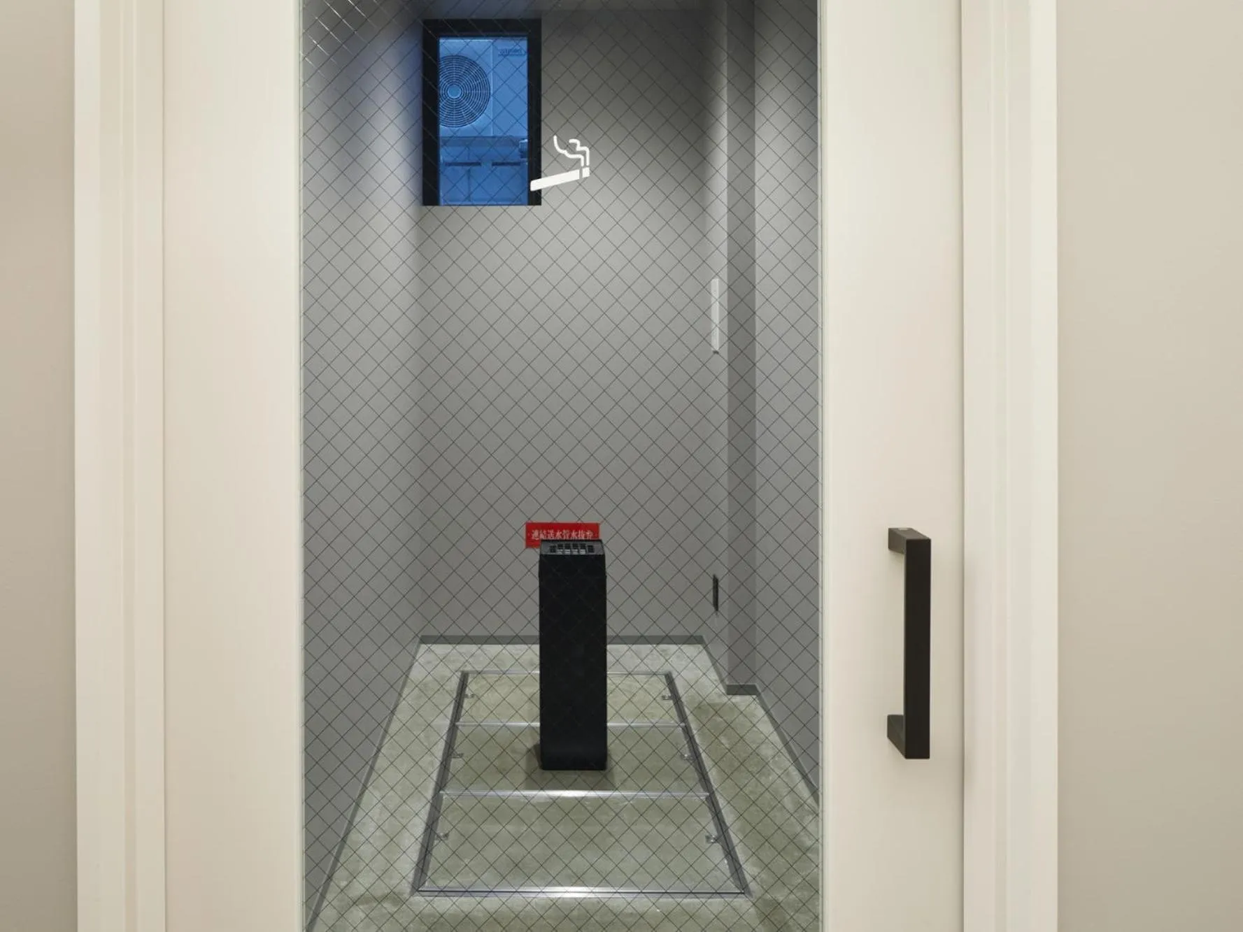 Area and facilities in LAMP LIGHT BOOKS HOTEL sapporo