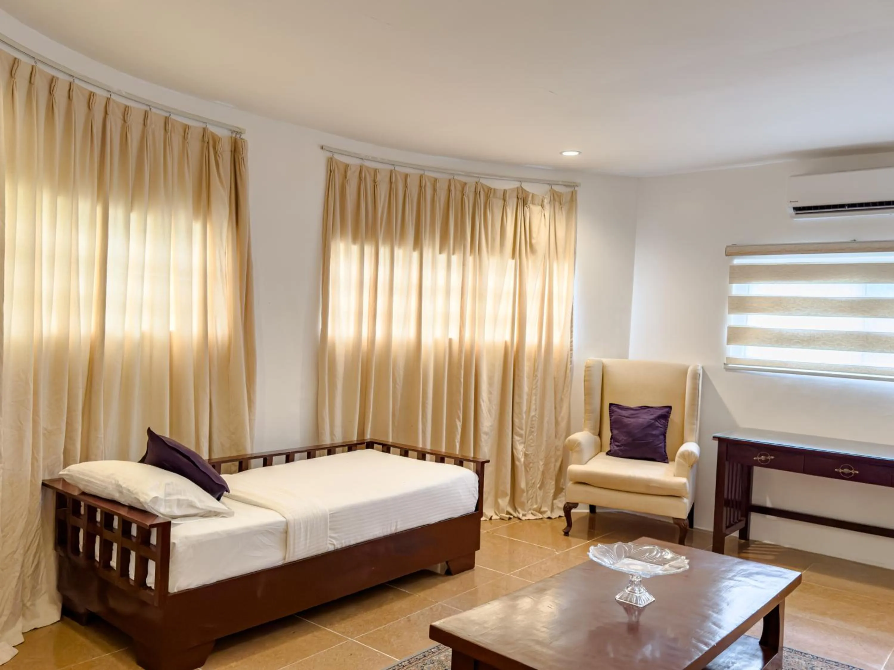 Family, Bed in Boracay Summer Palace Hotel