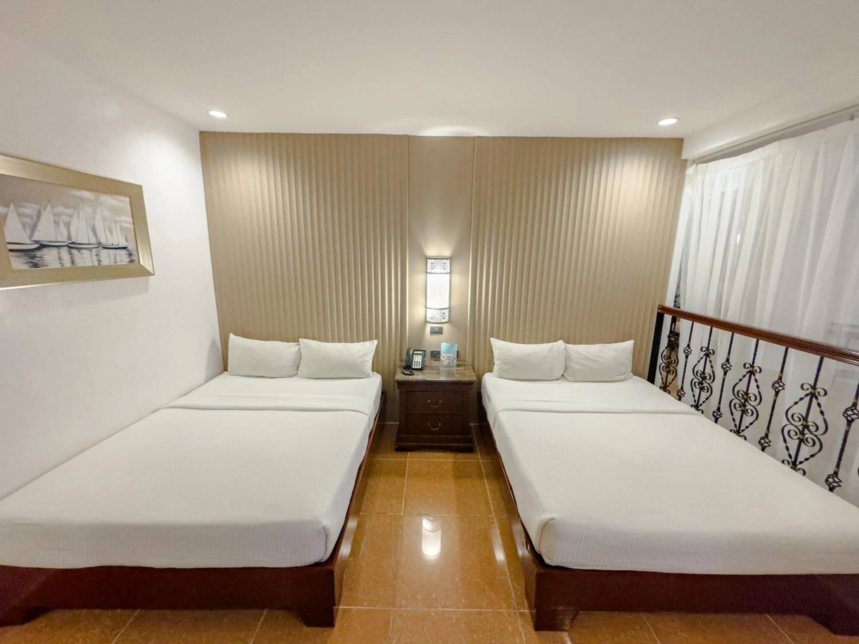 Family, Bed in Boracay Summer Palace Hotel