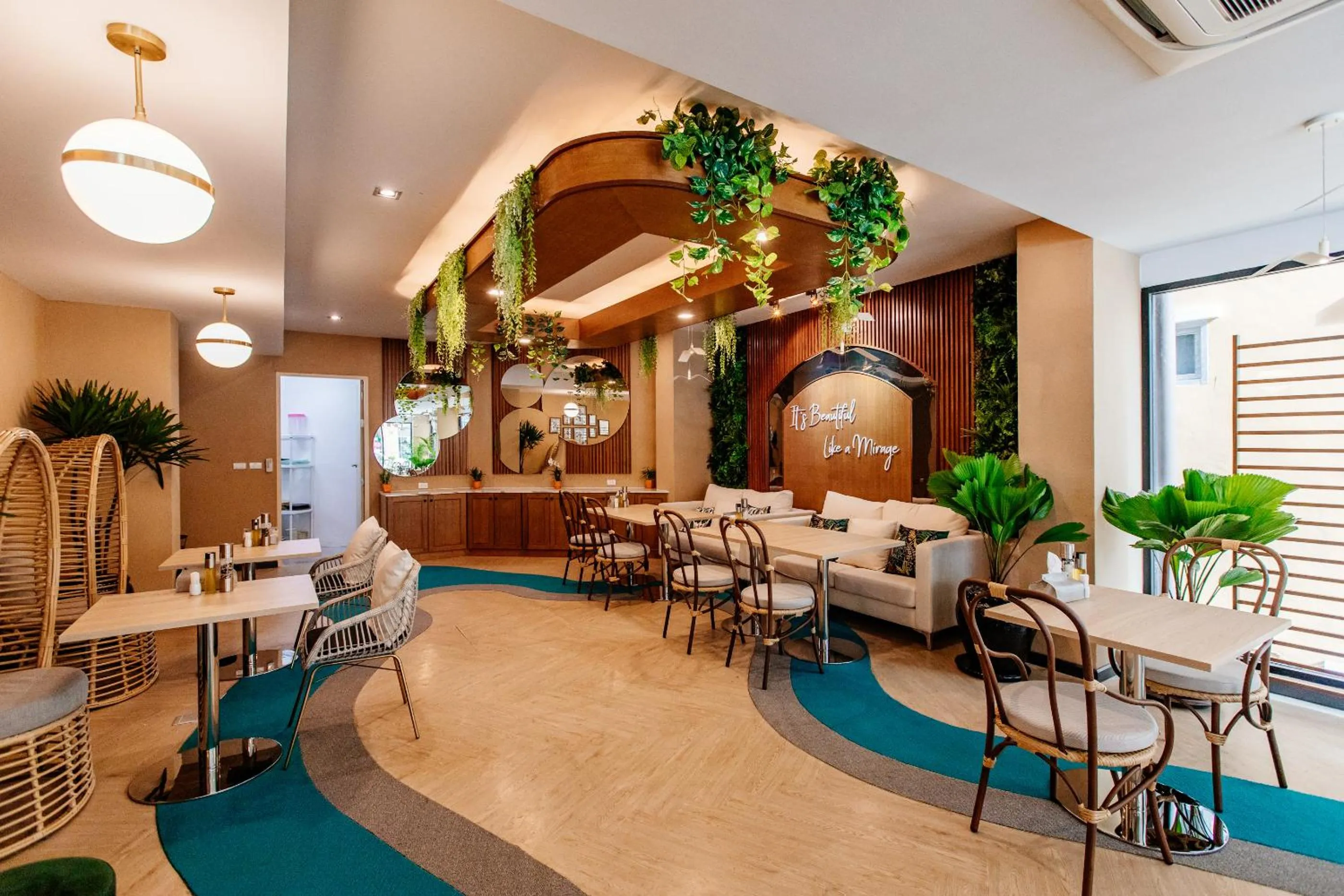 Restaurant/places to eat in The Proud Rawai Resort