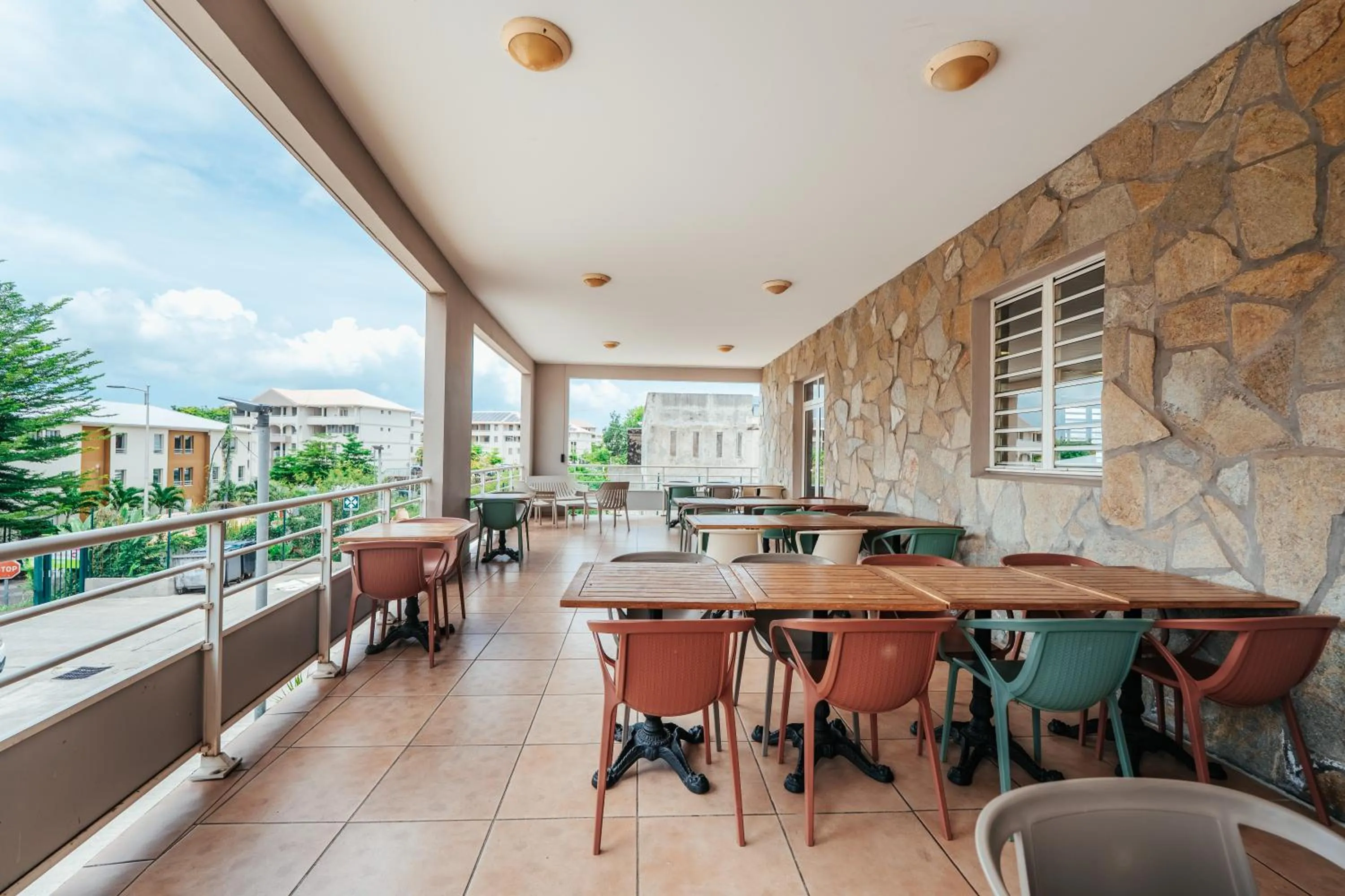 Restaurant/places to eat in Centre International de Sejour