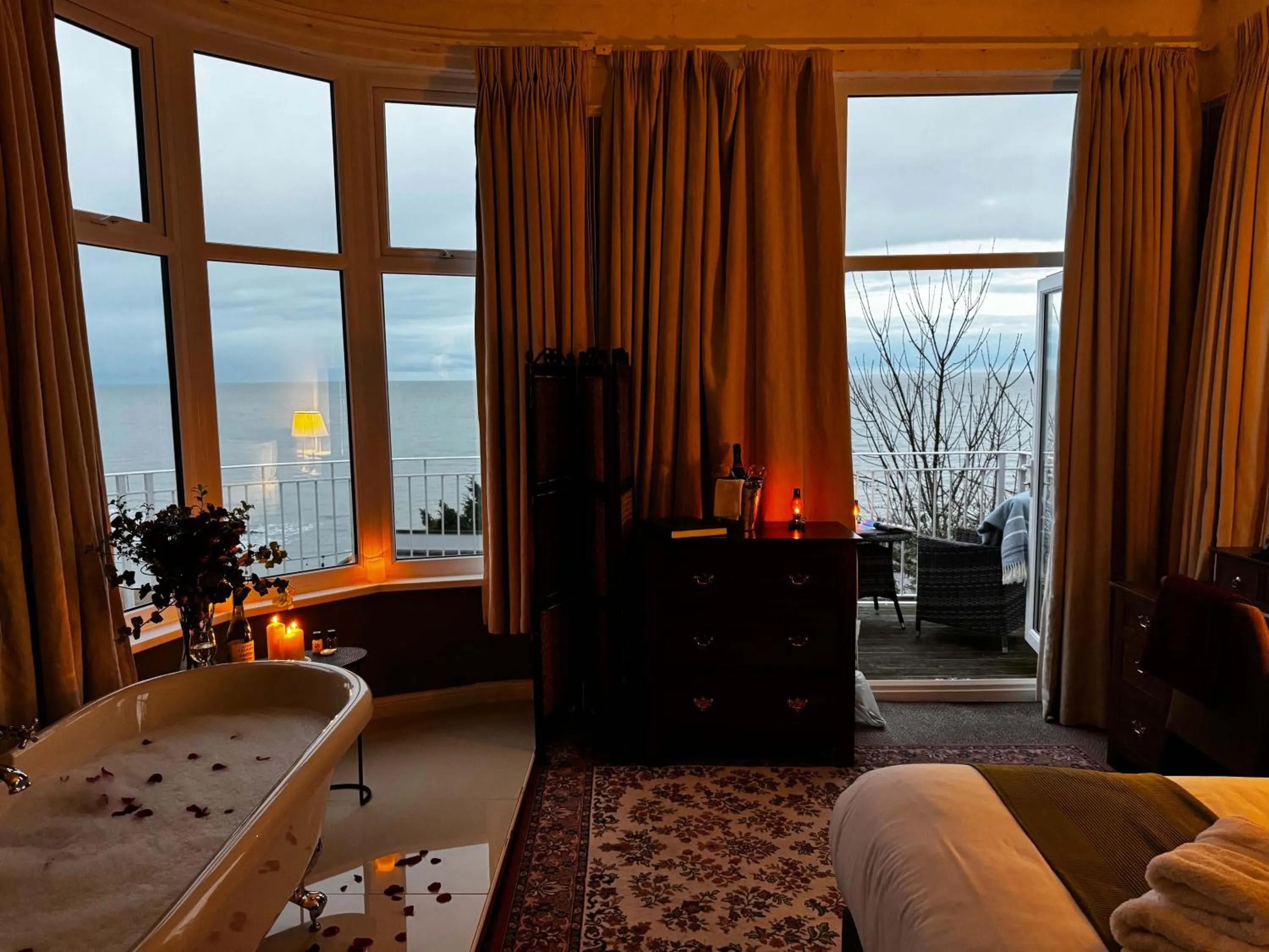 The Wellington Hotel