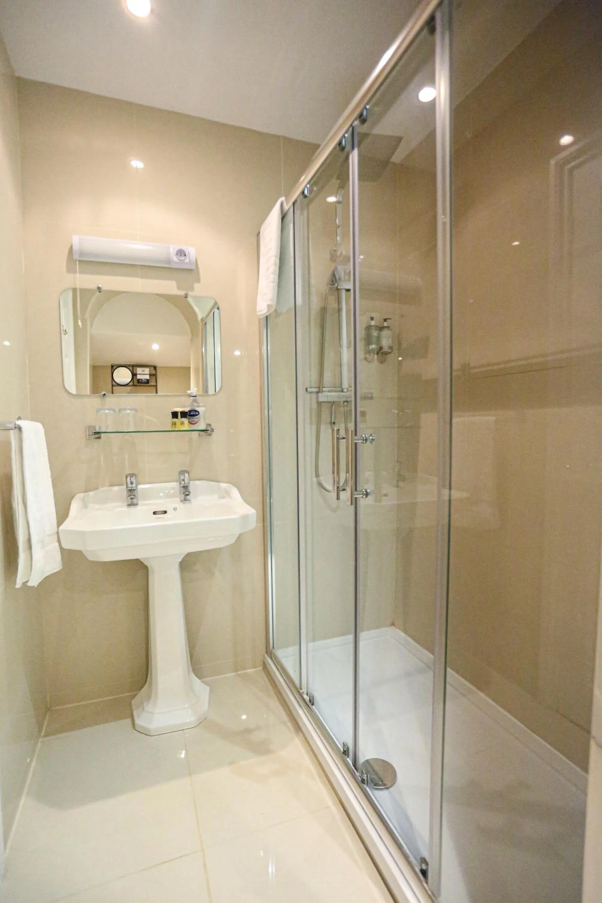 The Wellington Hotel