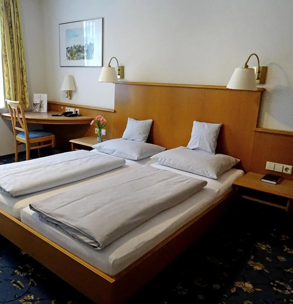 Bed in Hotel Eberbacher Hof