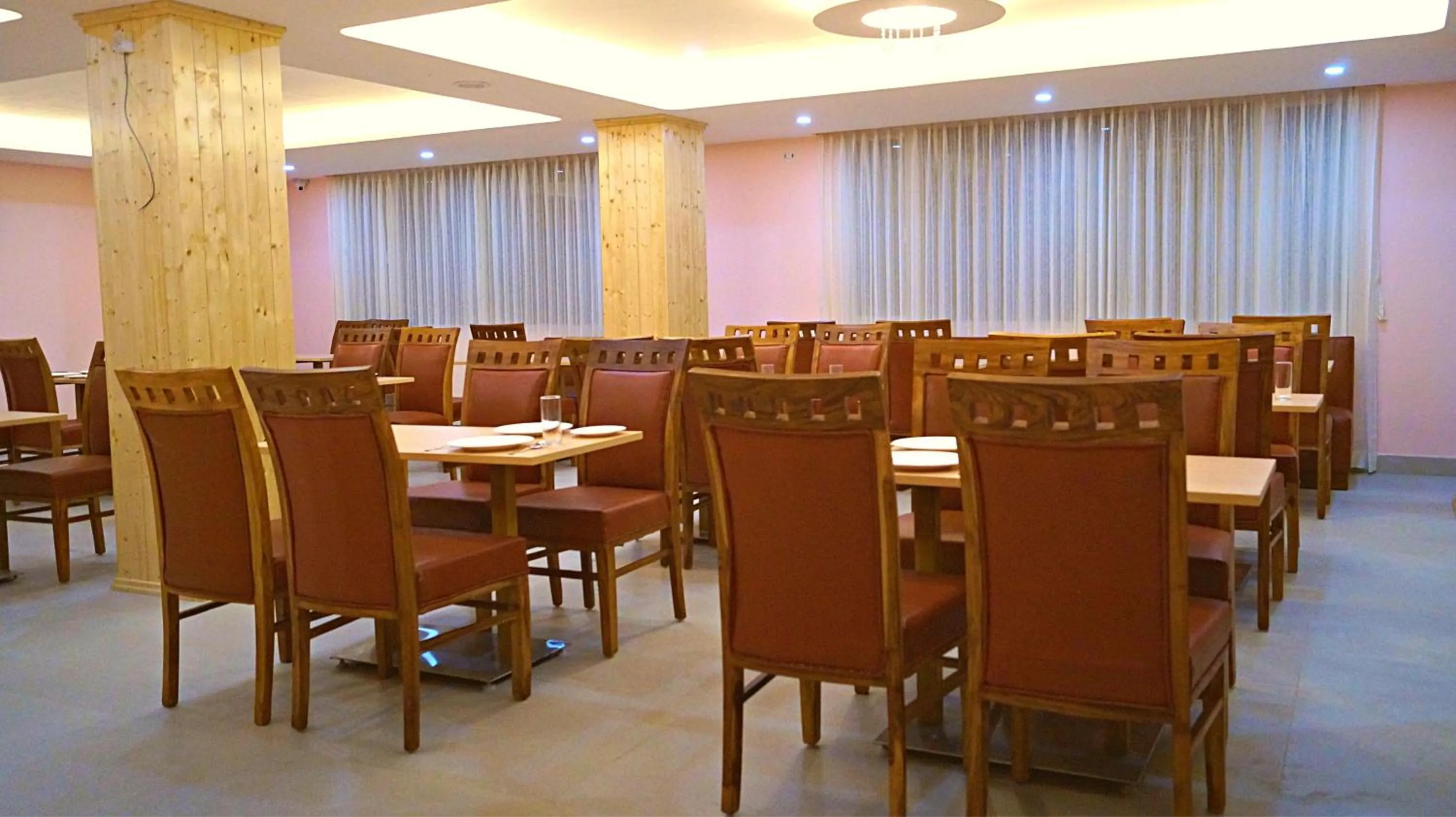 Restaurant/places to eat in ShriGo Hotel Gangtok