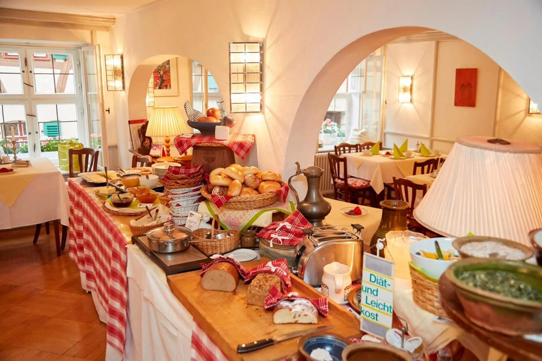 Buffet breakfast in Hotel Weisses Ross