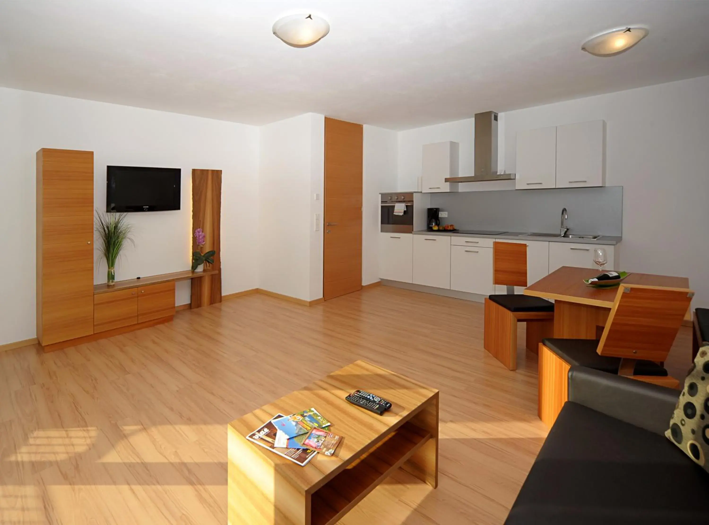 One-Bedroom Apartment with Balcony in Residence Bar Pizzeria Sylvanerhof One-Bedroom Apartment with Balcony in Residence Bar Pizzeria Sylvanerhof