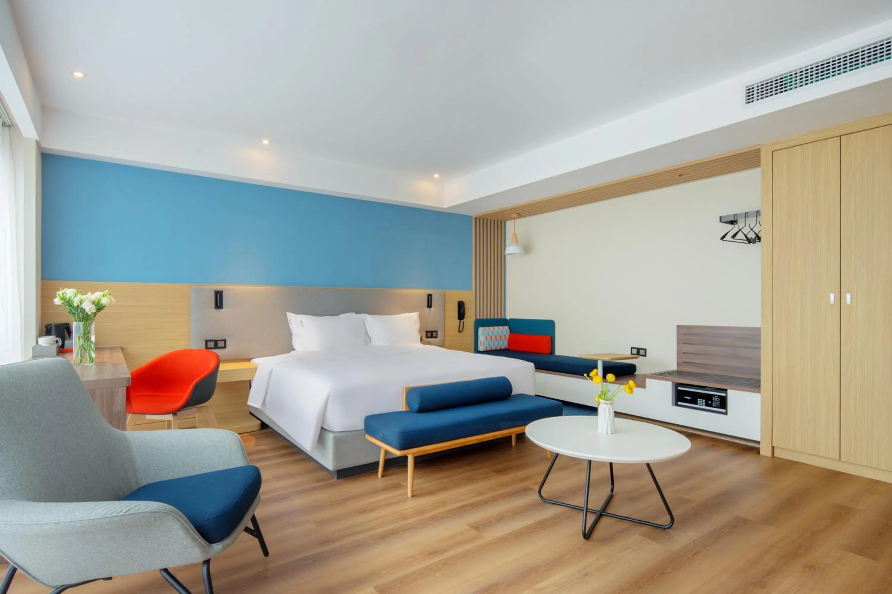 Photo of the whole room in Holiday Inn Express Changsha Shengfu by IHG