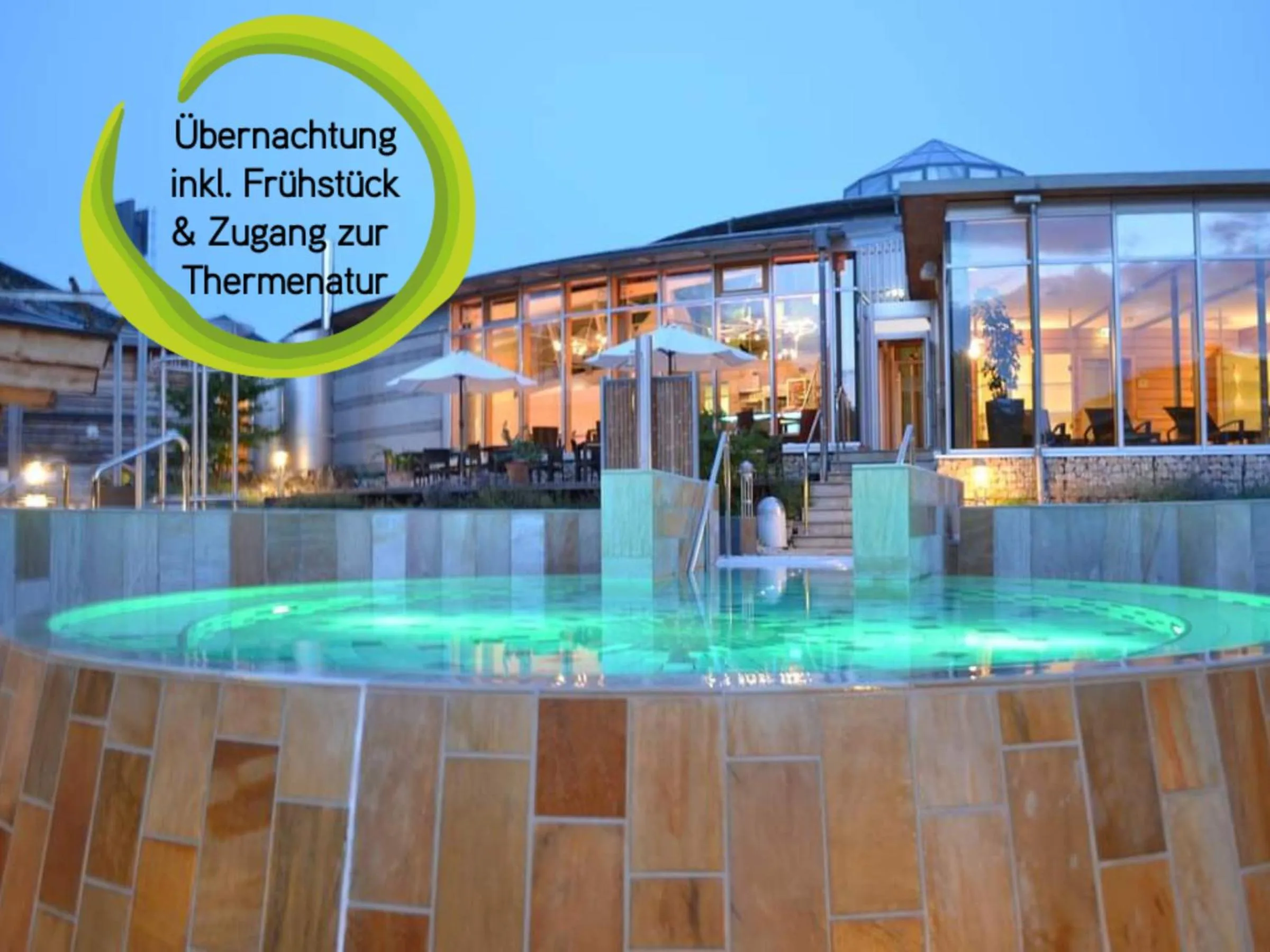 Swimming pool in Kurhotel Bad Rodach an der ThermeNatur