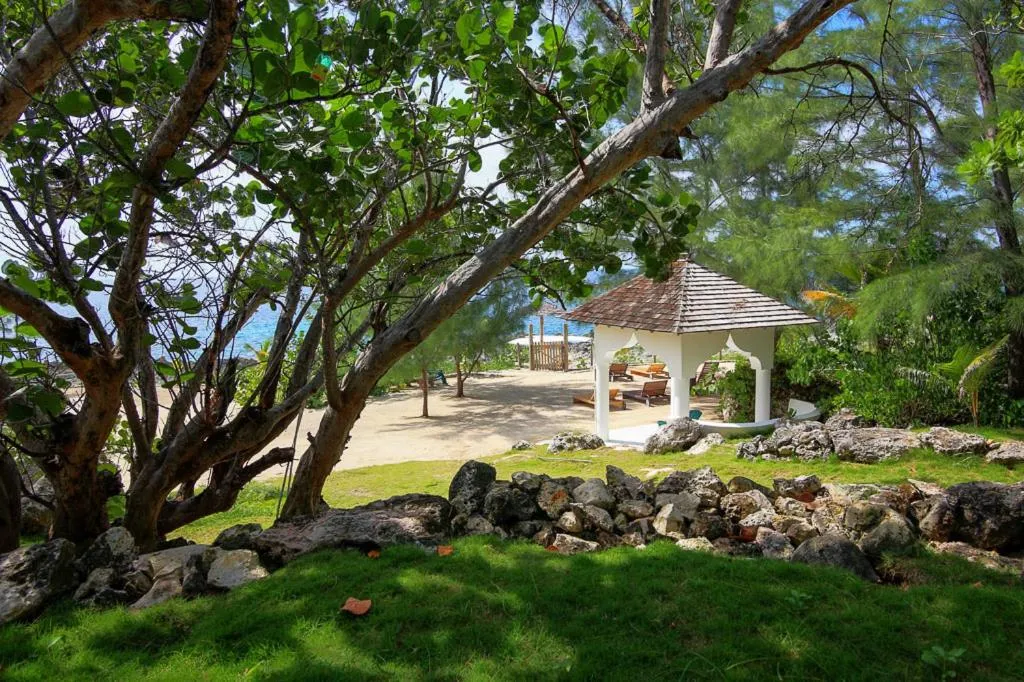 Beach in Tingalaya's Retreat