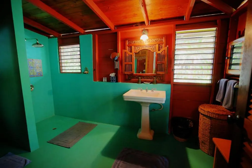 Bathroom in Tingalaya's Retreat