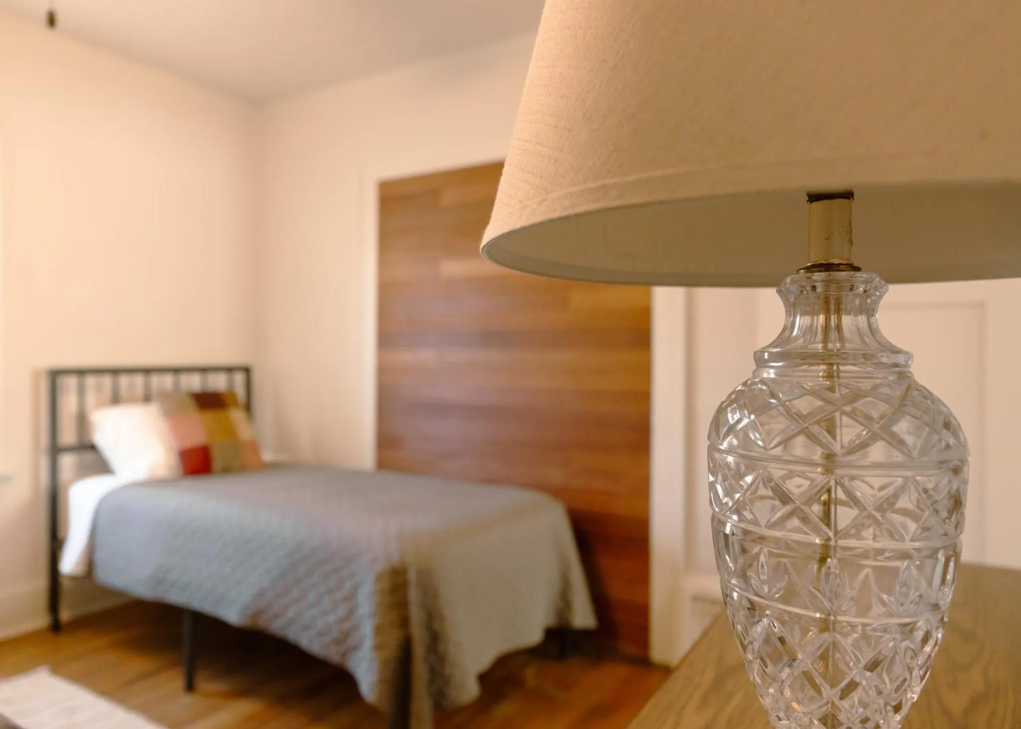 Bedroom, Bed in East Side Motel & Cabins