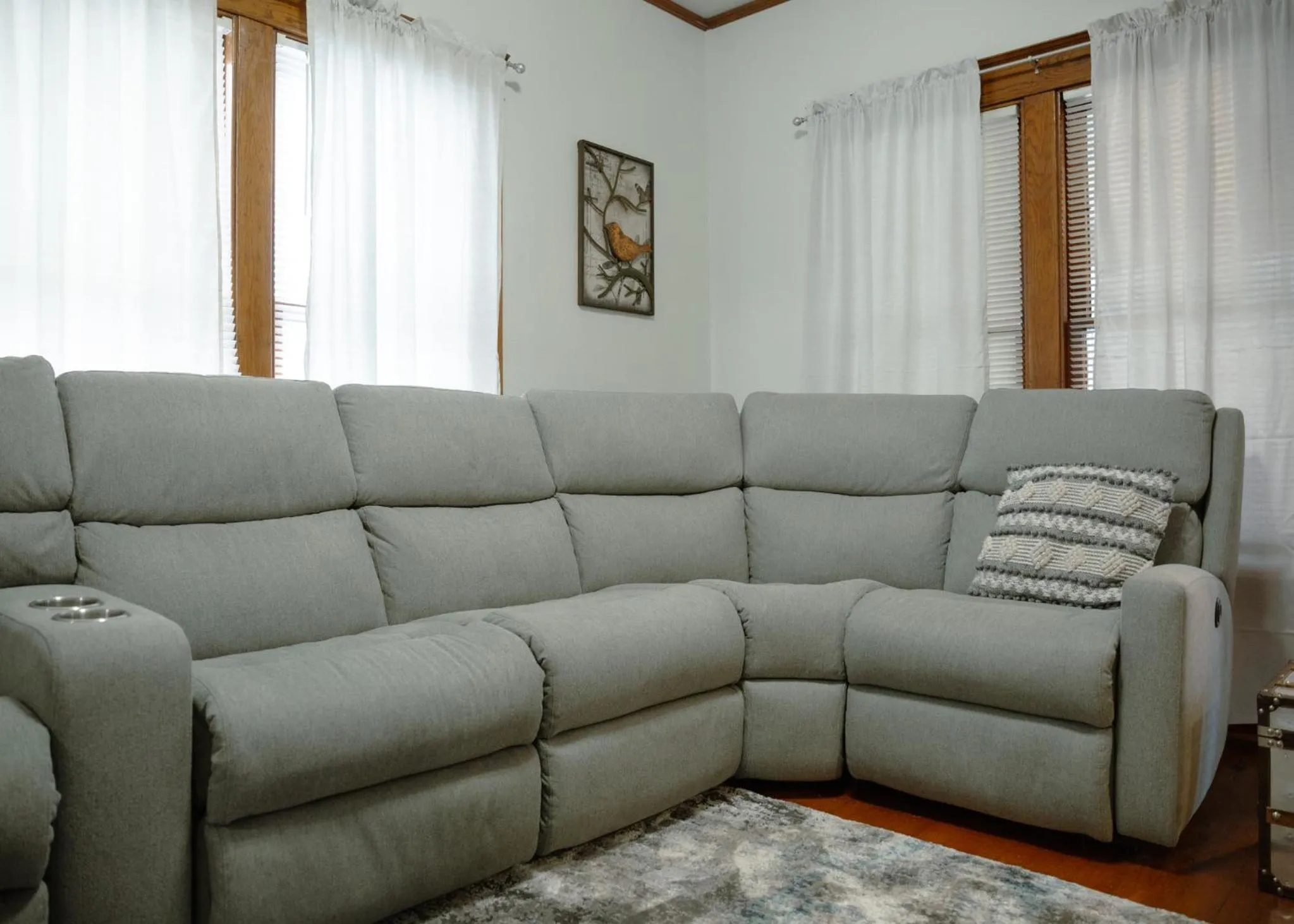 Living room in East Side Motel & Cabins