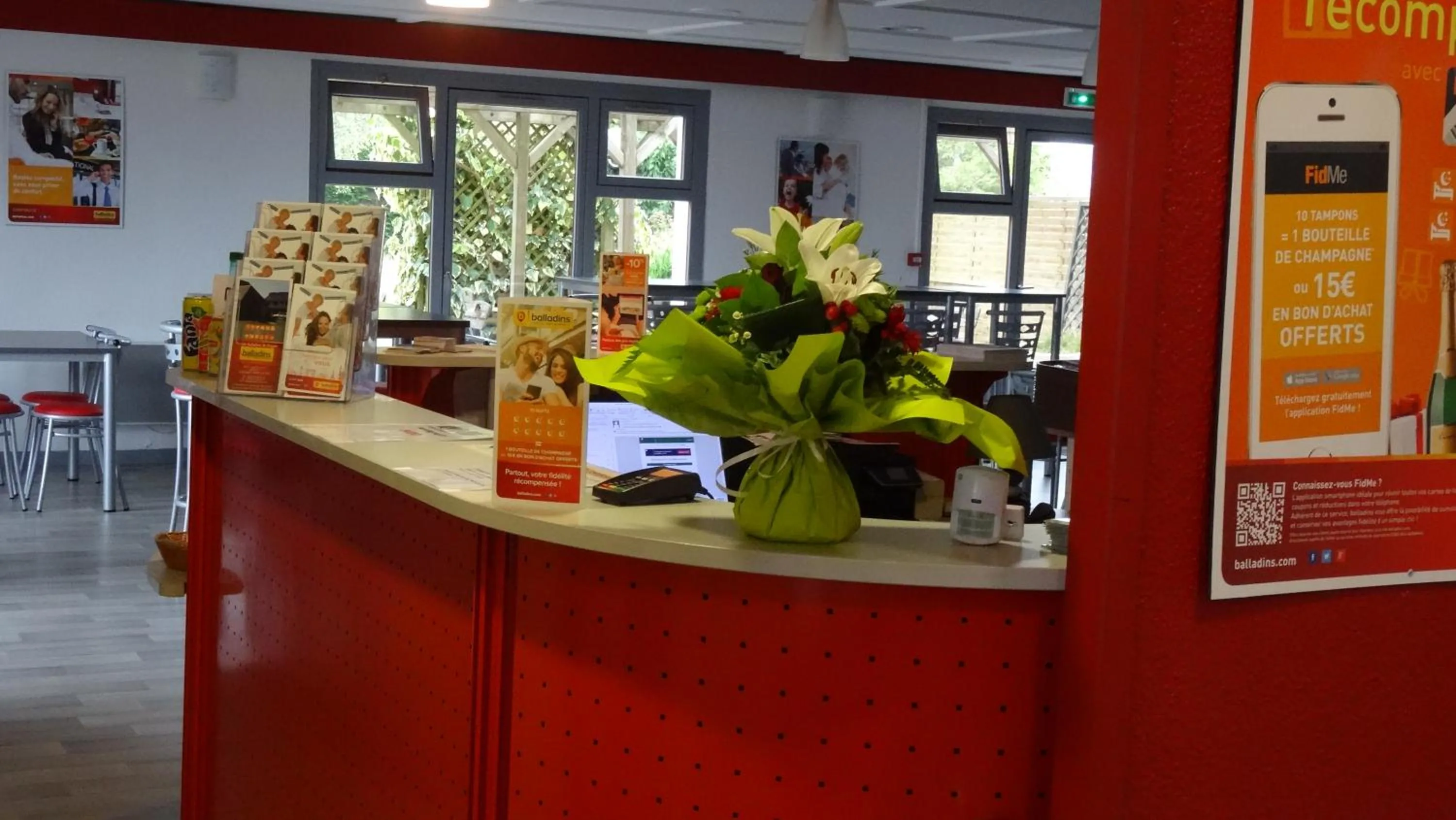 Lobby or reception in Initial by balladins Dieppe