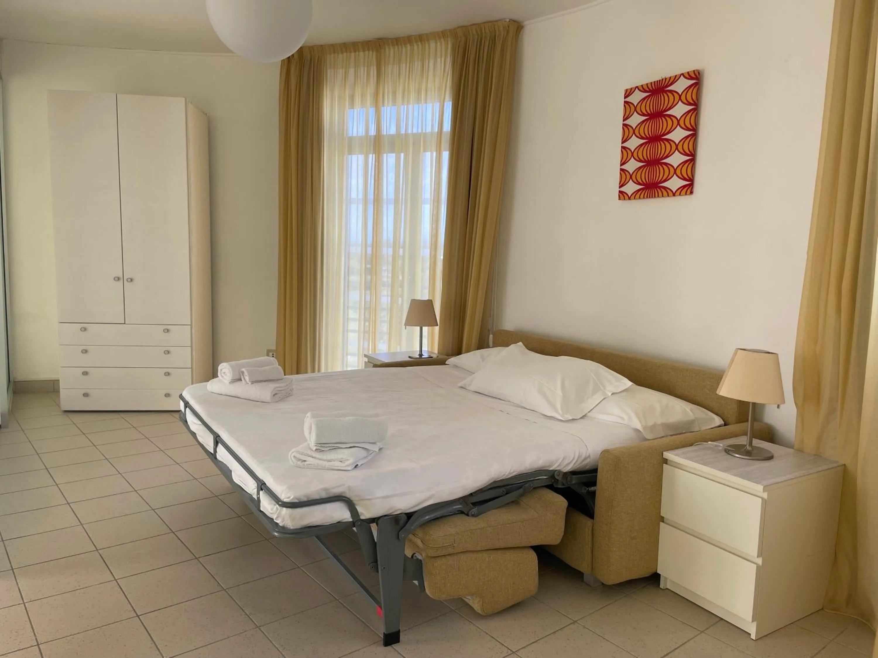 Bedroom, Bed in Solidago Residence