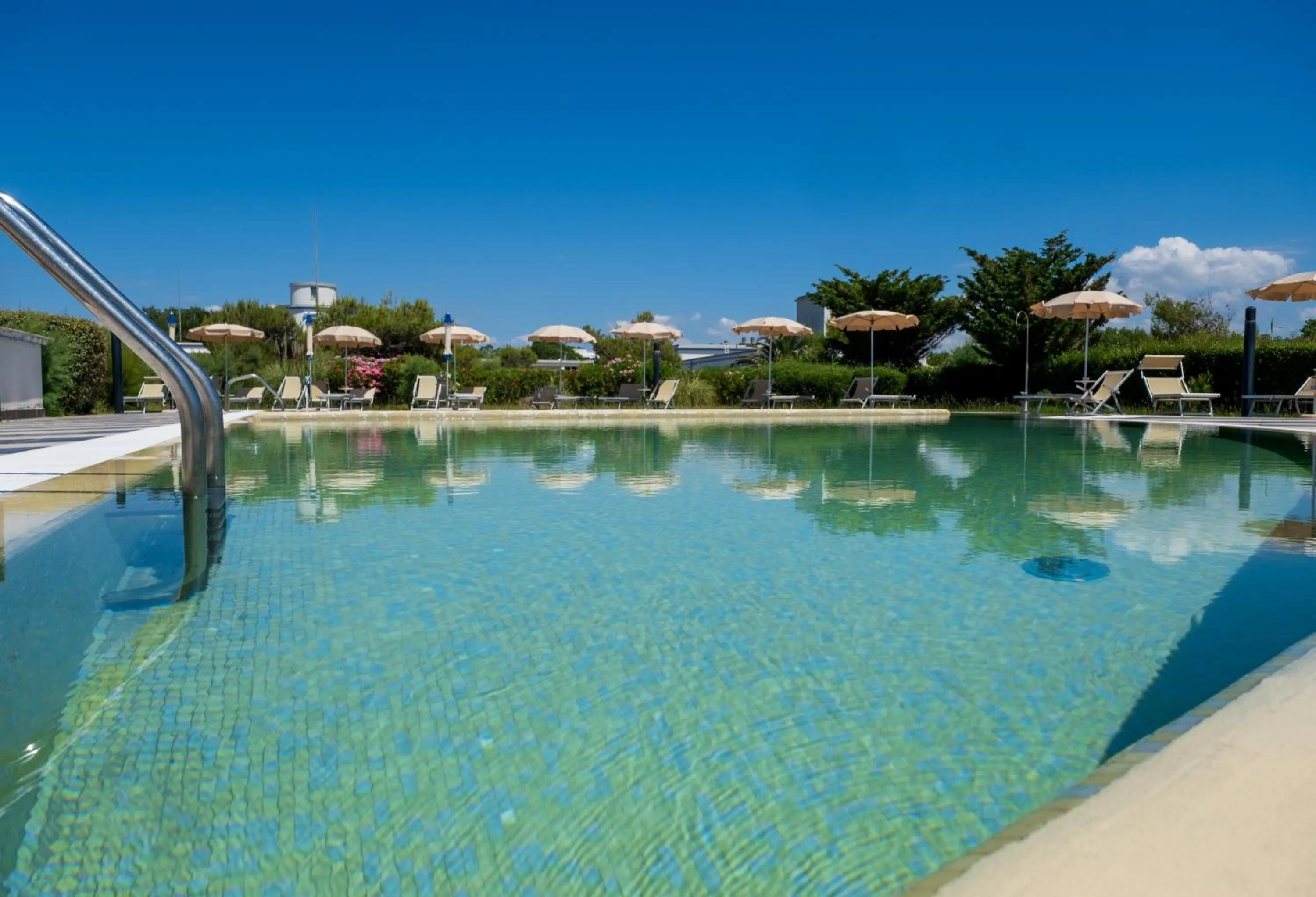 Swimming pool in Solidago Residence