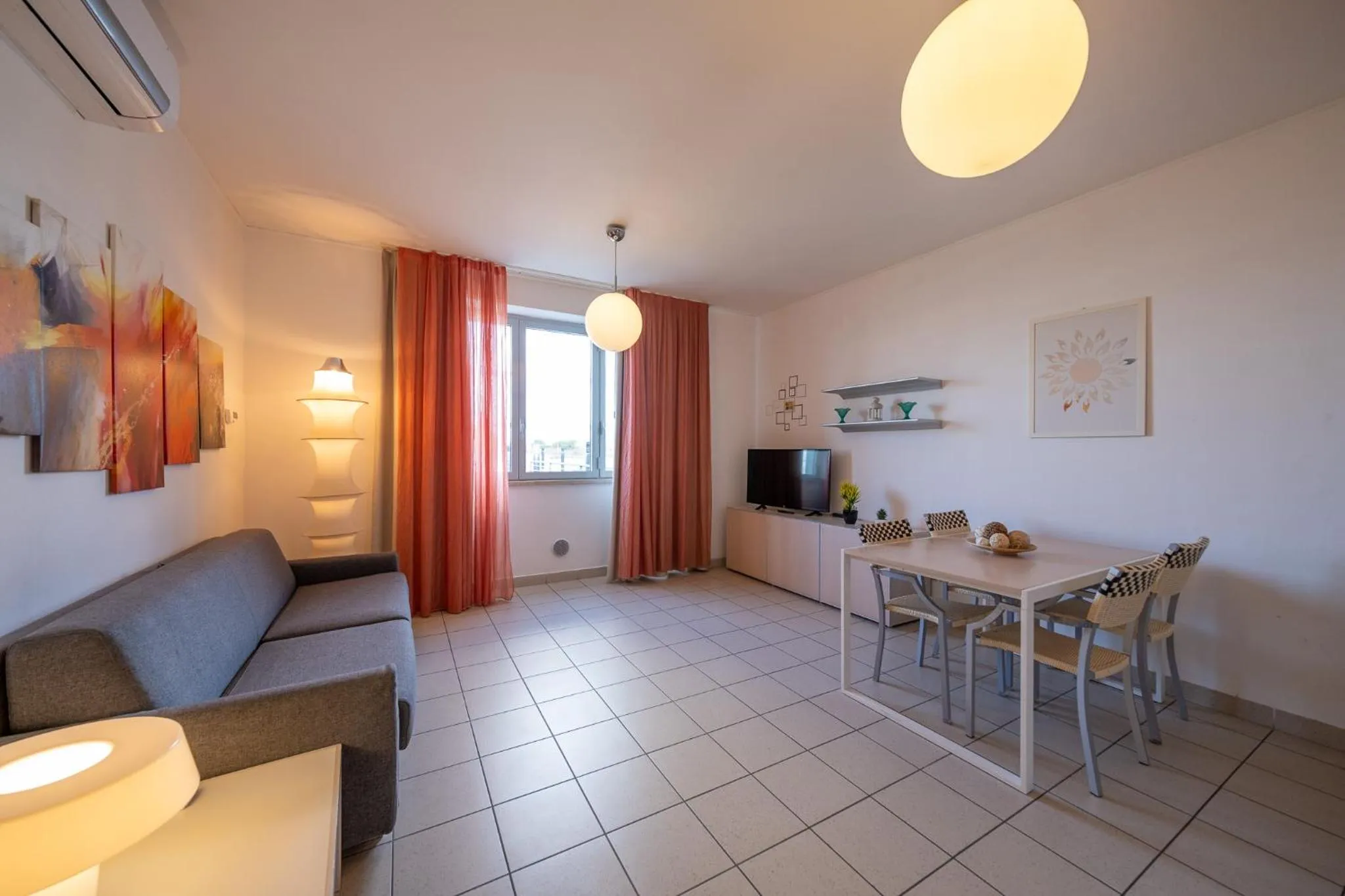 Living room, Bed in Solidago Residence