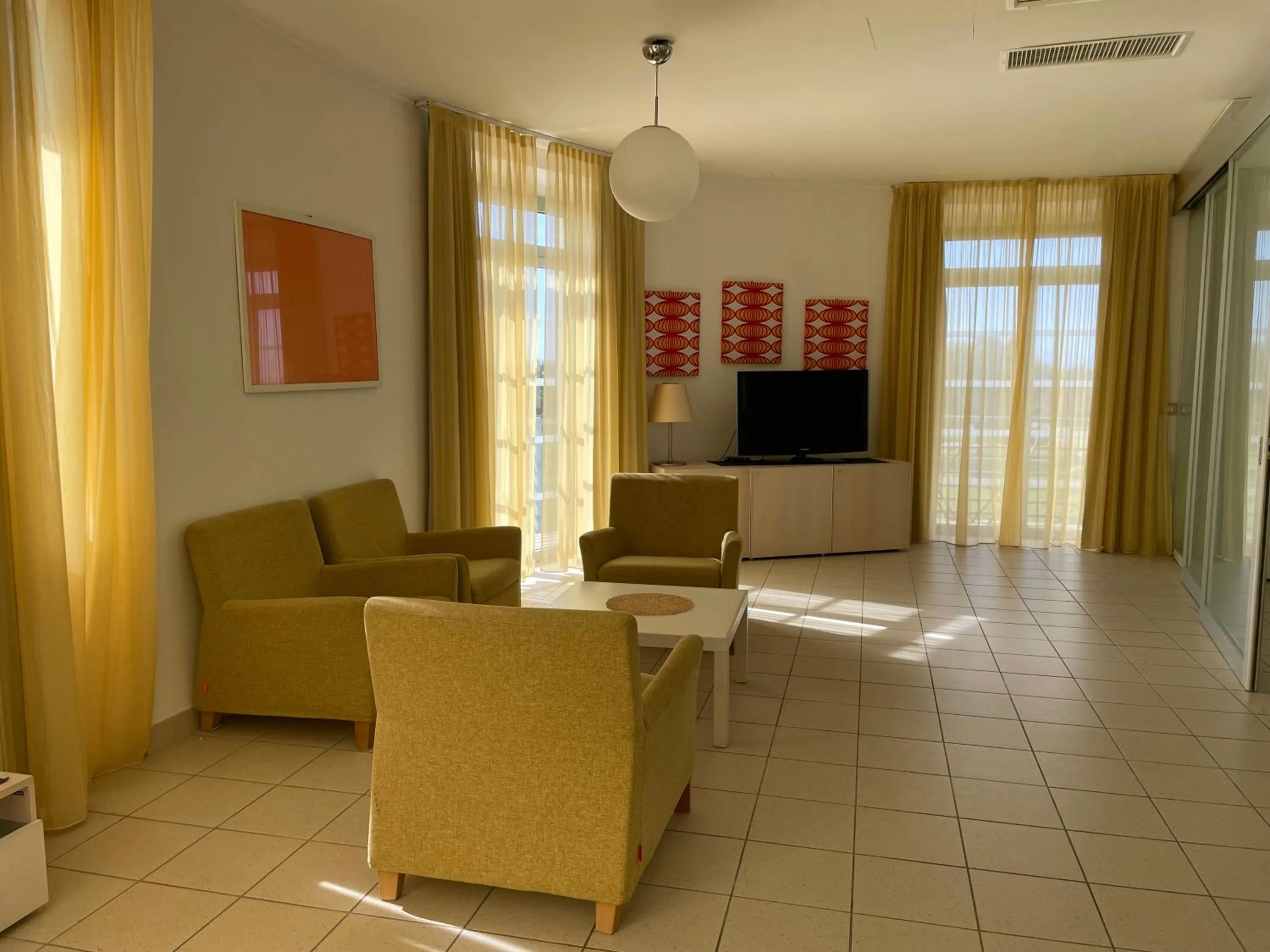 TV and multimedia in Solidago Residence