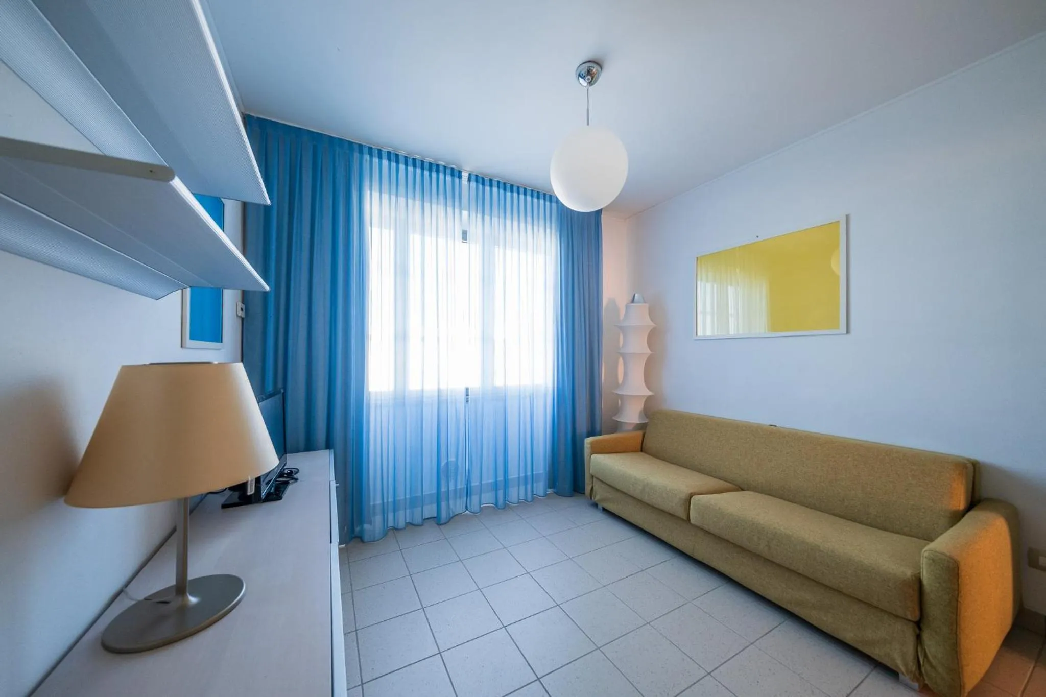 Seating area in Solidago Residence