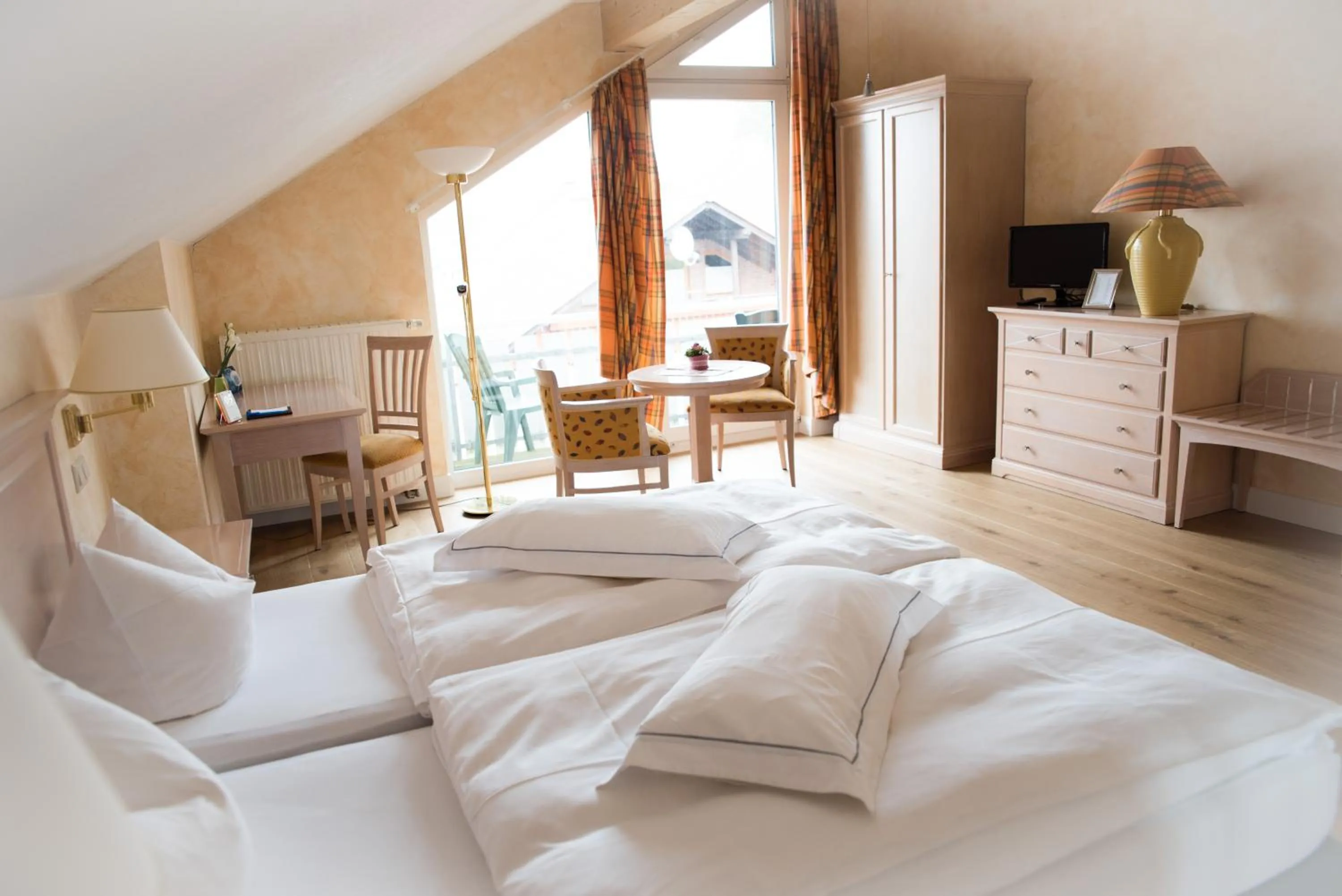 Photo of the whole room, Bed in Hotel Tannenhof