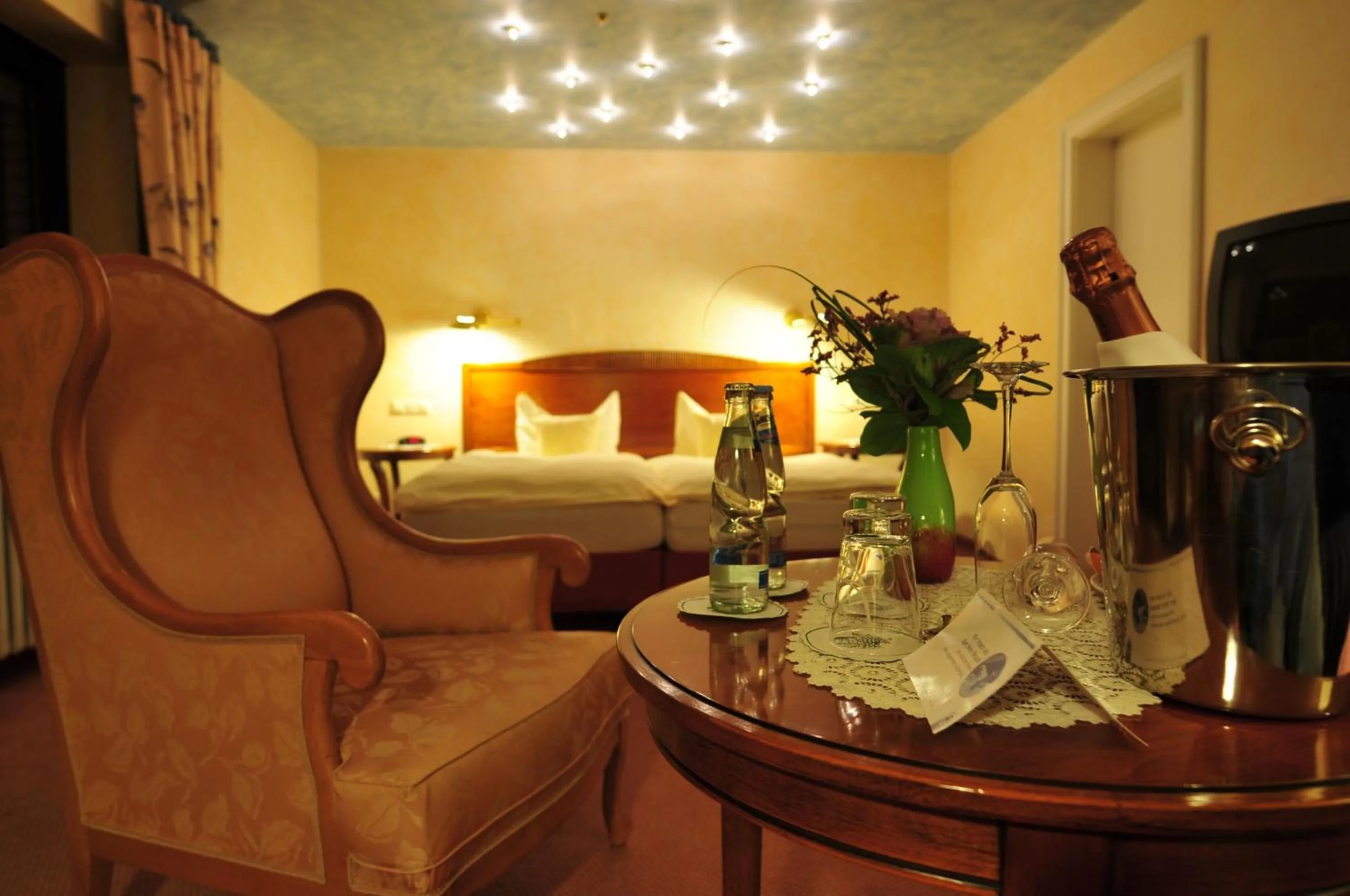 Photo of the whole room, Bed in Hotel Tannenhof