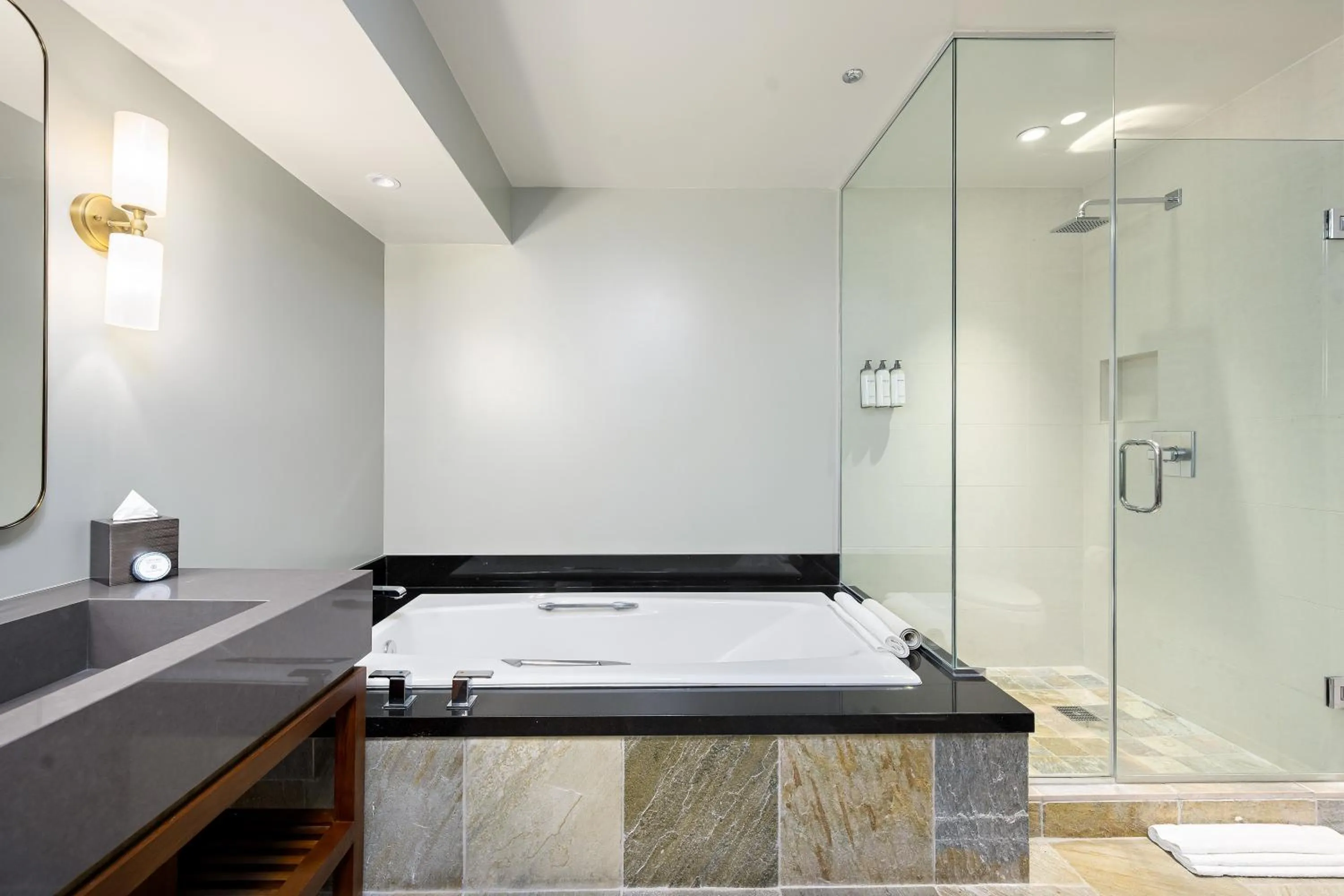 Shower in Grand Hyatt Indian Wells Resort & Villas