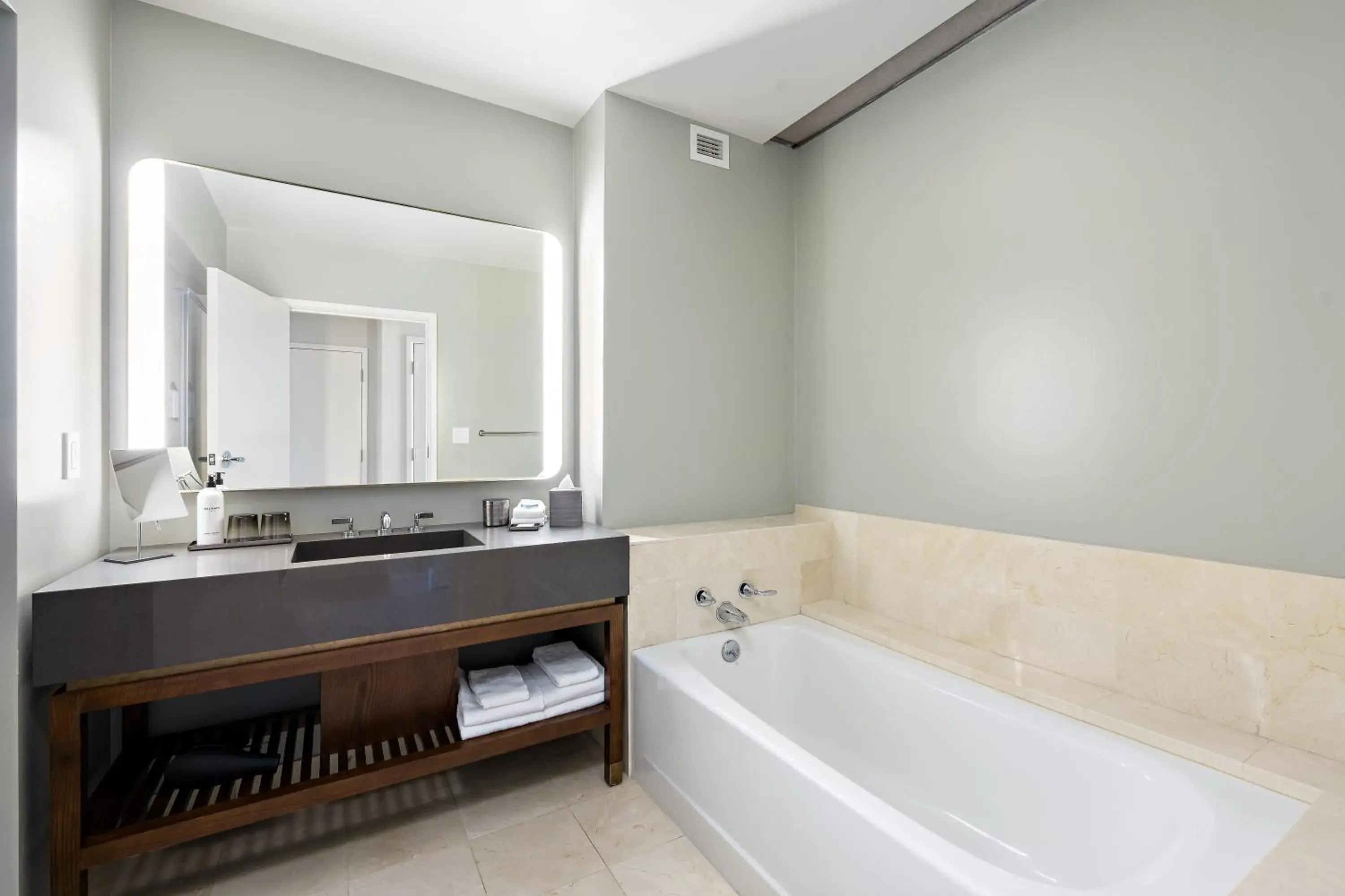 2 Queen Beds in Grand Hyatt Indian Wells Resort & Villas 2 Queen Beds in Grand Hyatt Indian Wells Resort & Villas