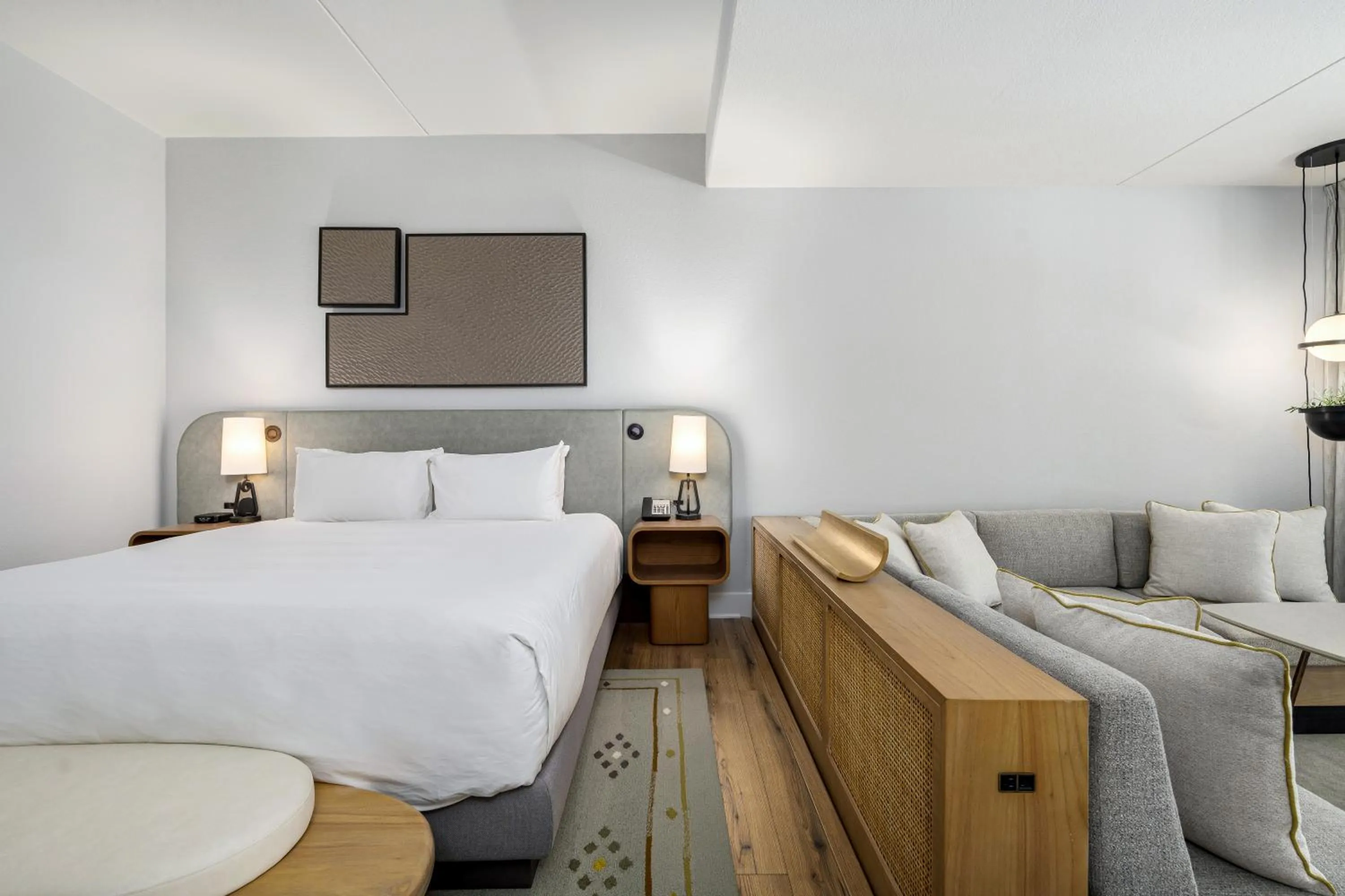 Bed in Grand Hyatt Indian Wells Resort & Villas