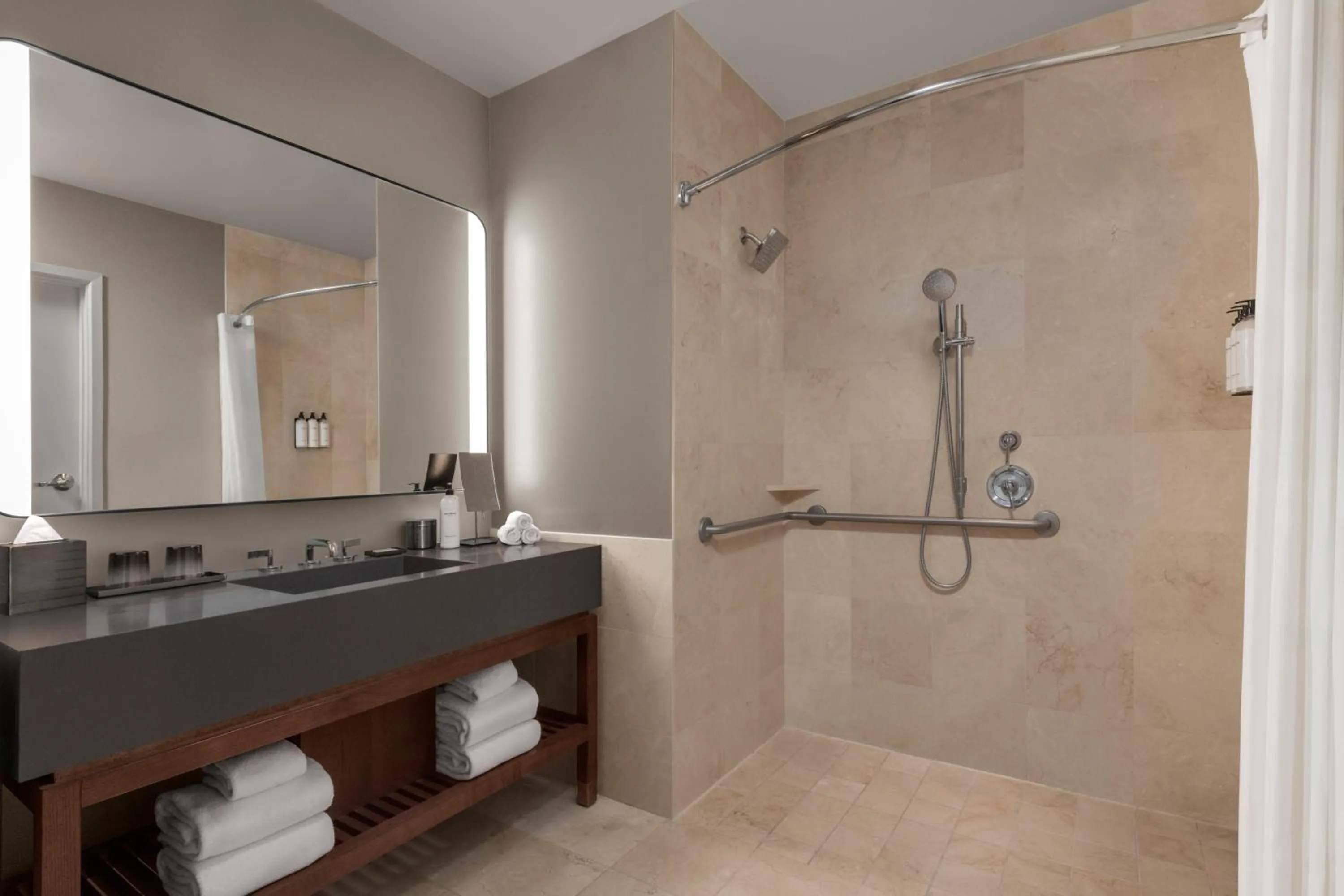 Bathroom in Grand Hyatt Indian Wells Resort & Villas