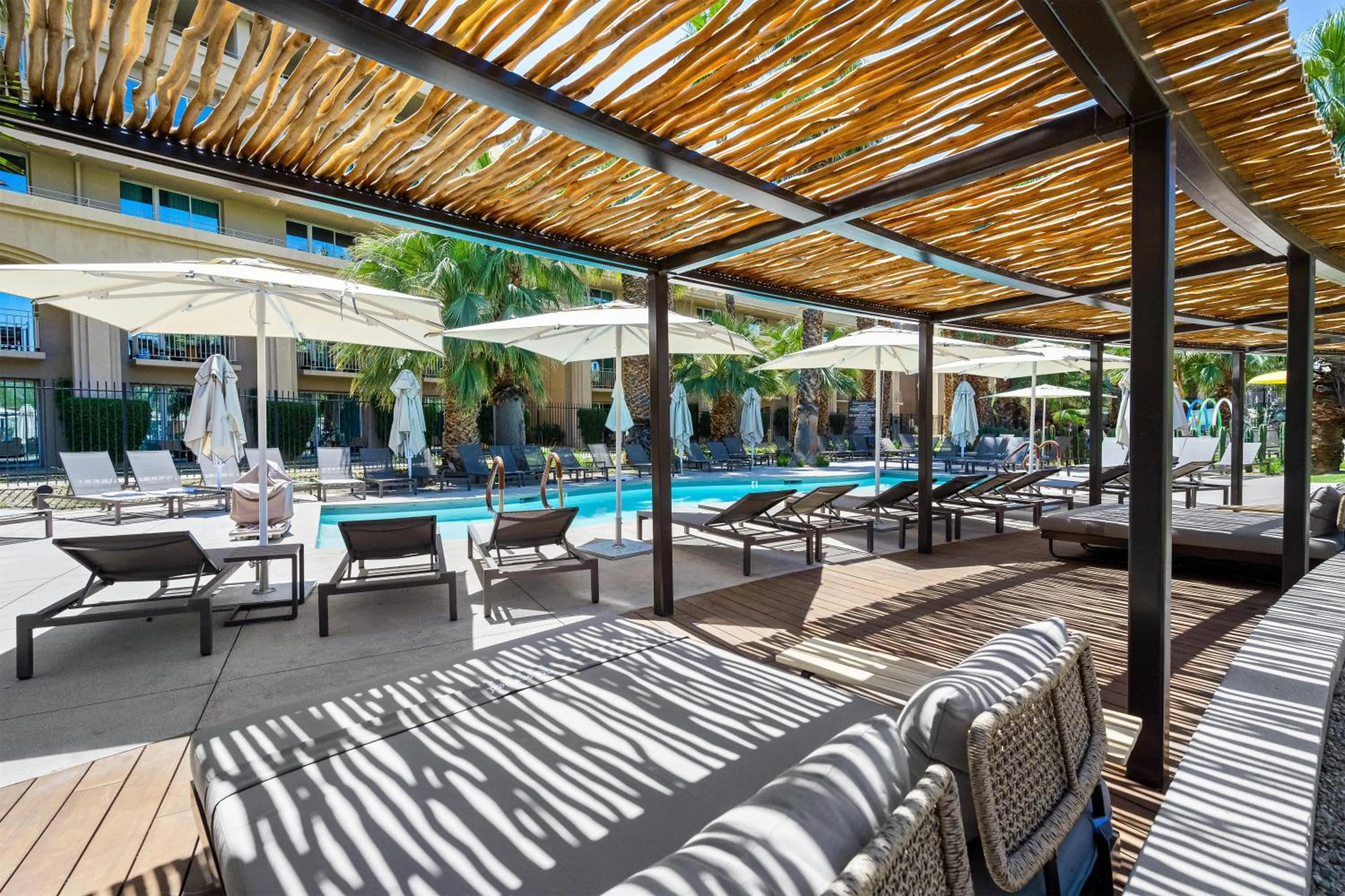 Swimming pool in Grand Hyatt Indian Wells Resort & Villas