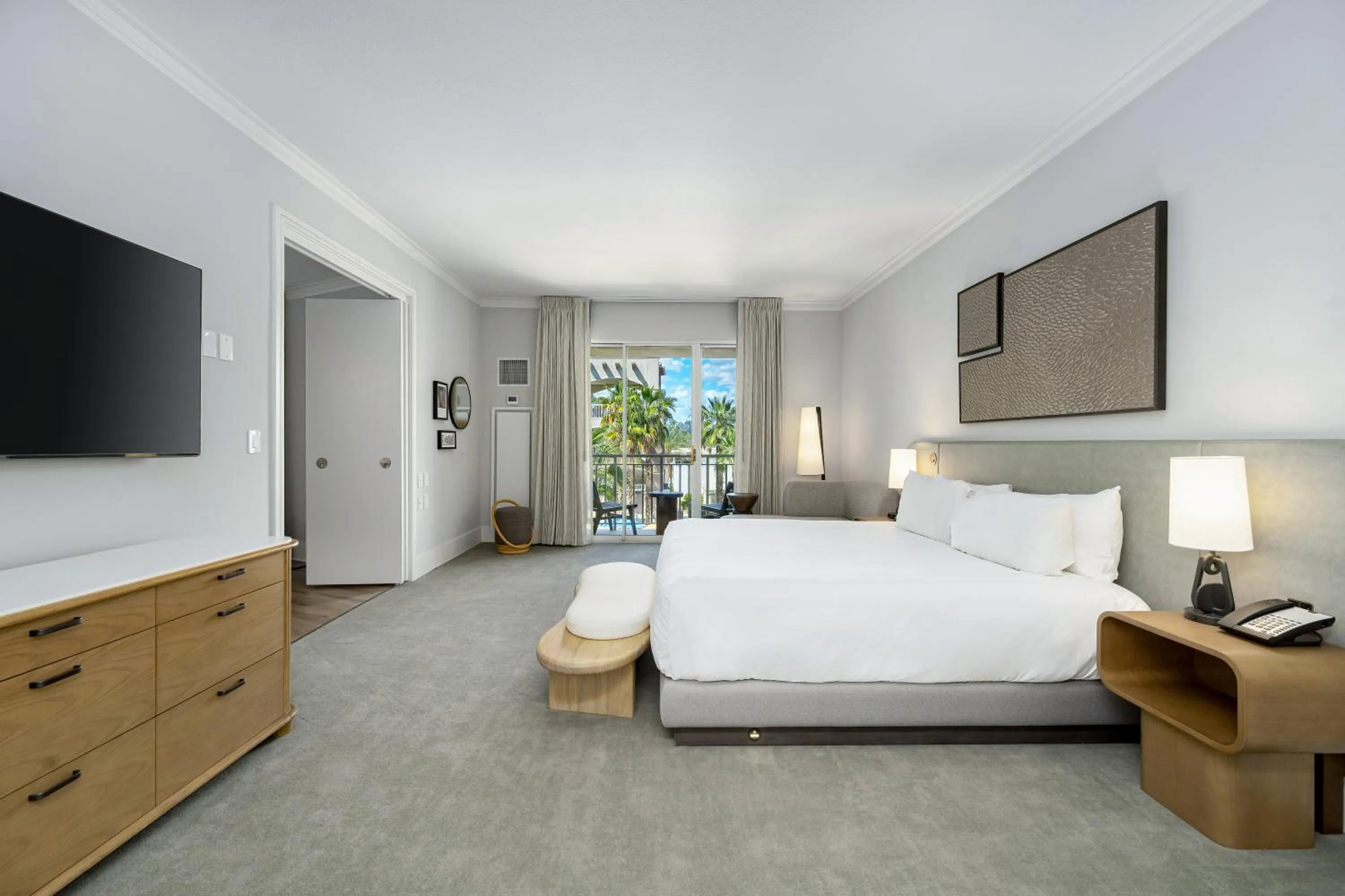 Bed in Grand Hyatt Indian Wells Resort & Villas