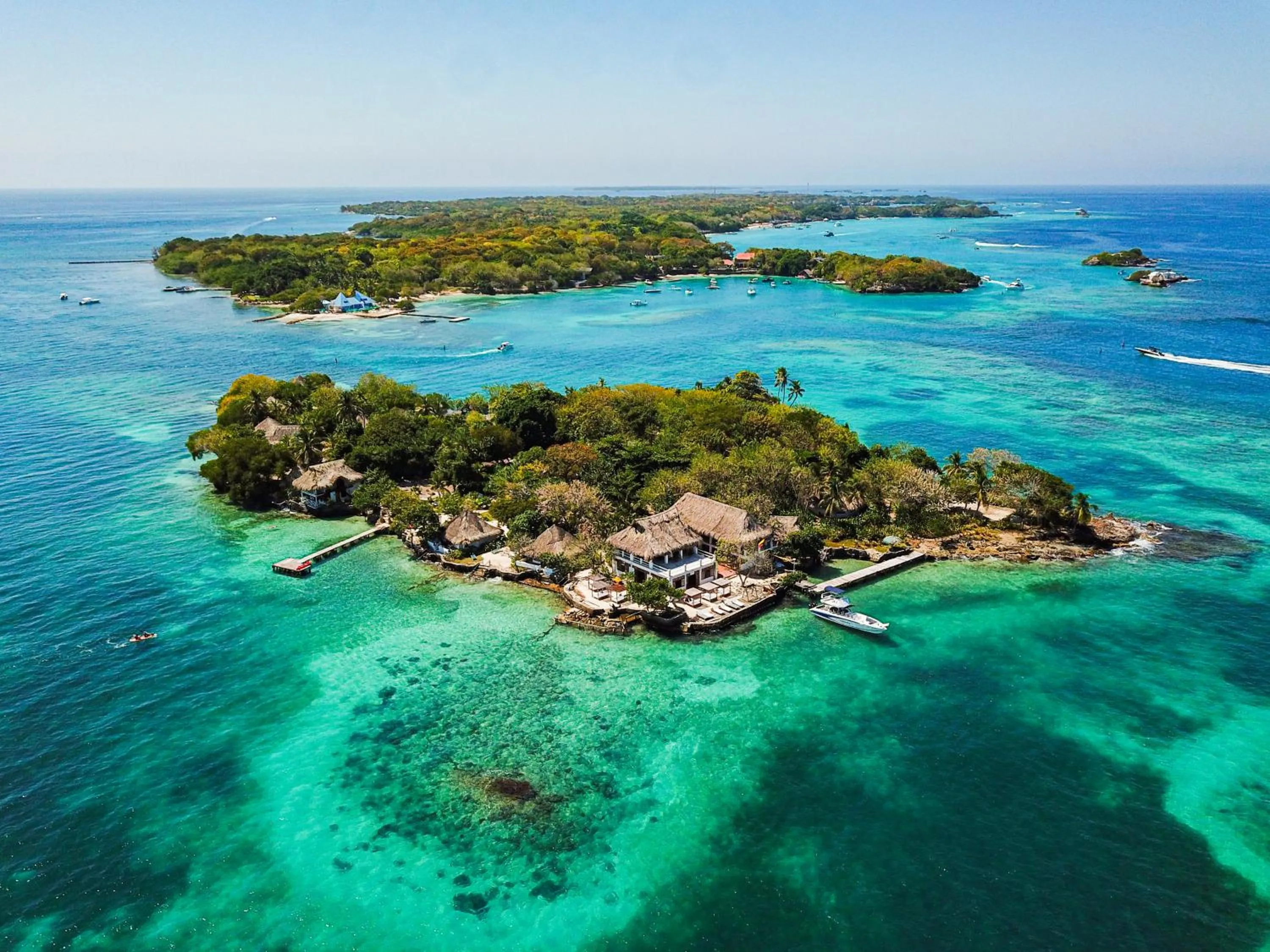 Facade/entrance in Hotel Isla Del Pirata