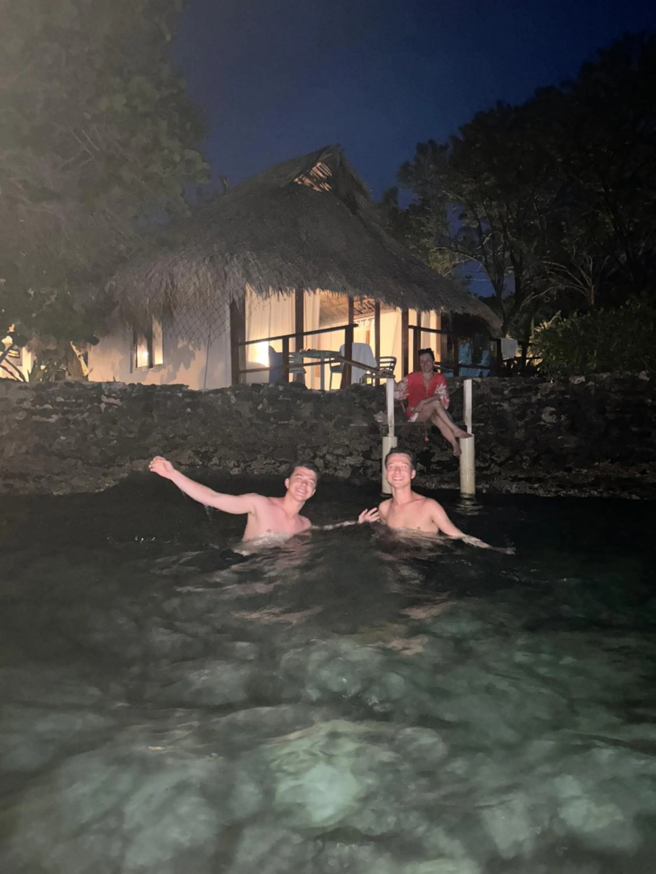 group of guests in Hotel Isla Del Pirata