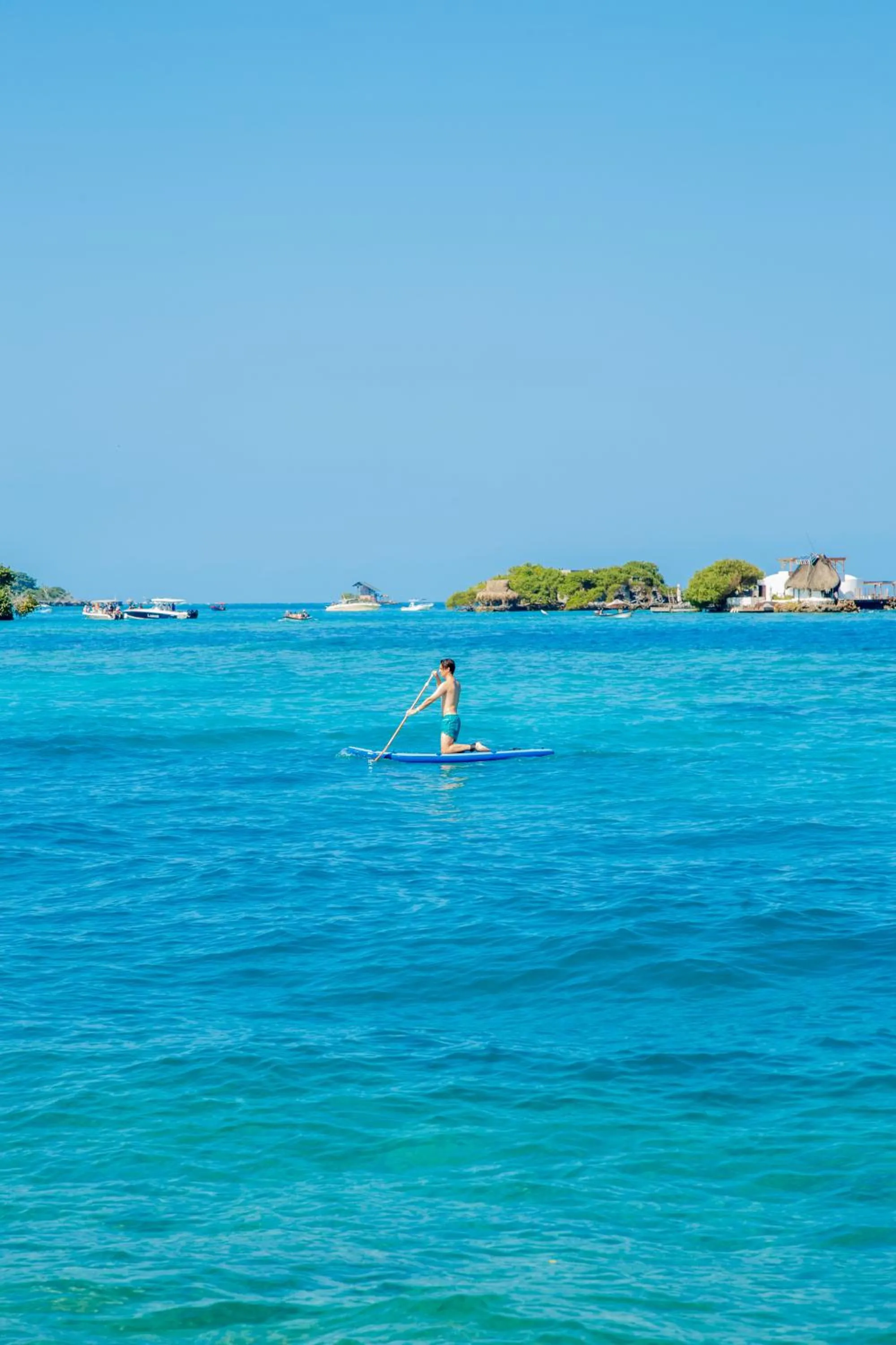 People in Hotel Isla Del Pirata