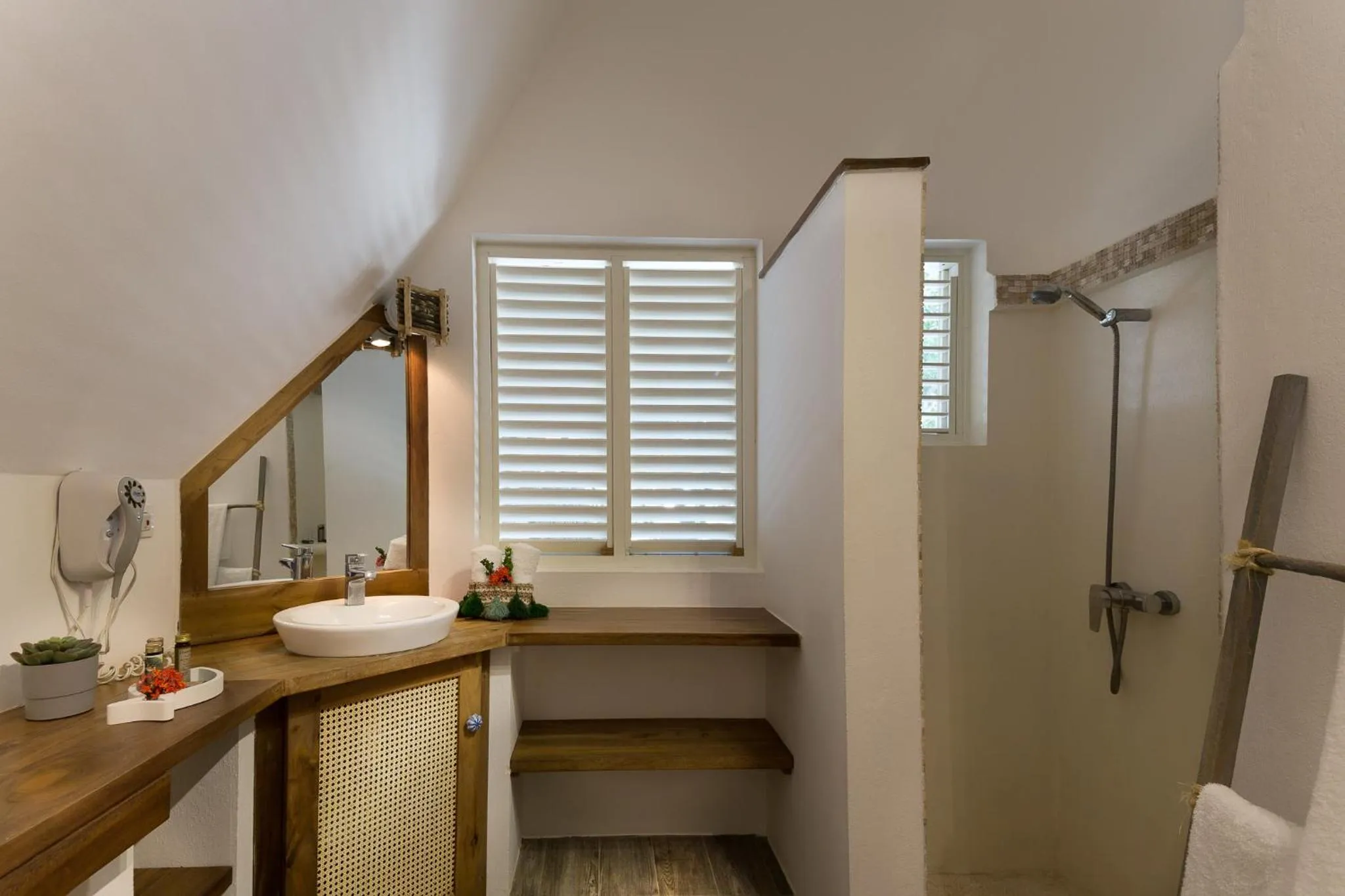 Shower in Punta Rucia Lodge Hotel Boutique & Spa