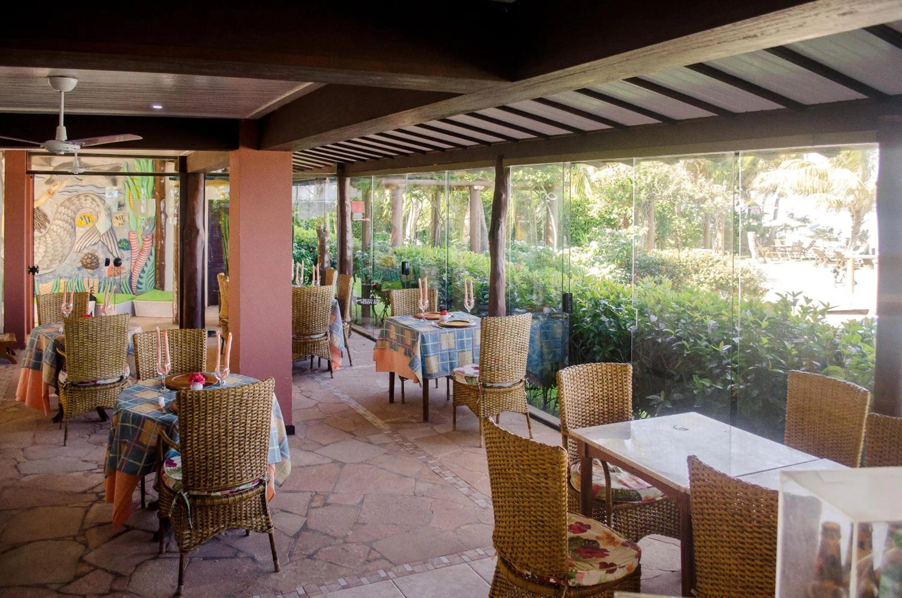 Restaurant/places to eat in Hotel Porto do Zimbo