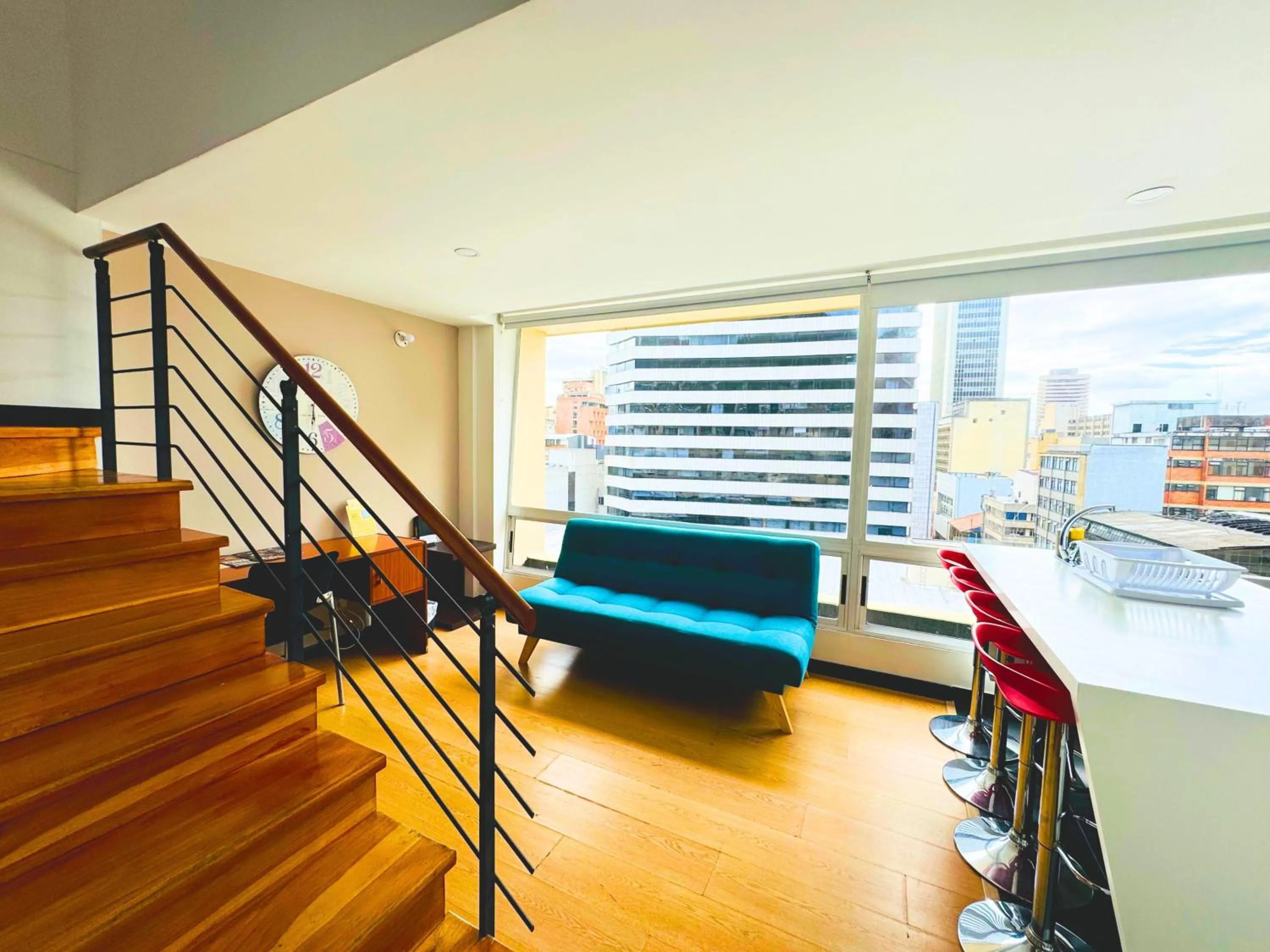 Living room in Aparta Suite Continental Bogotá