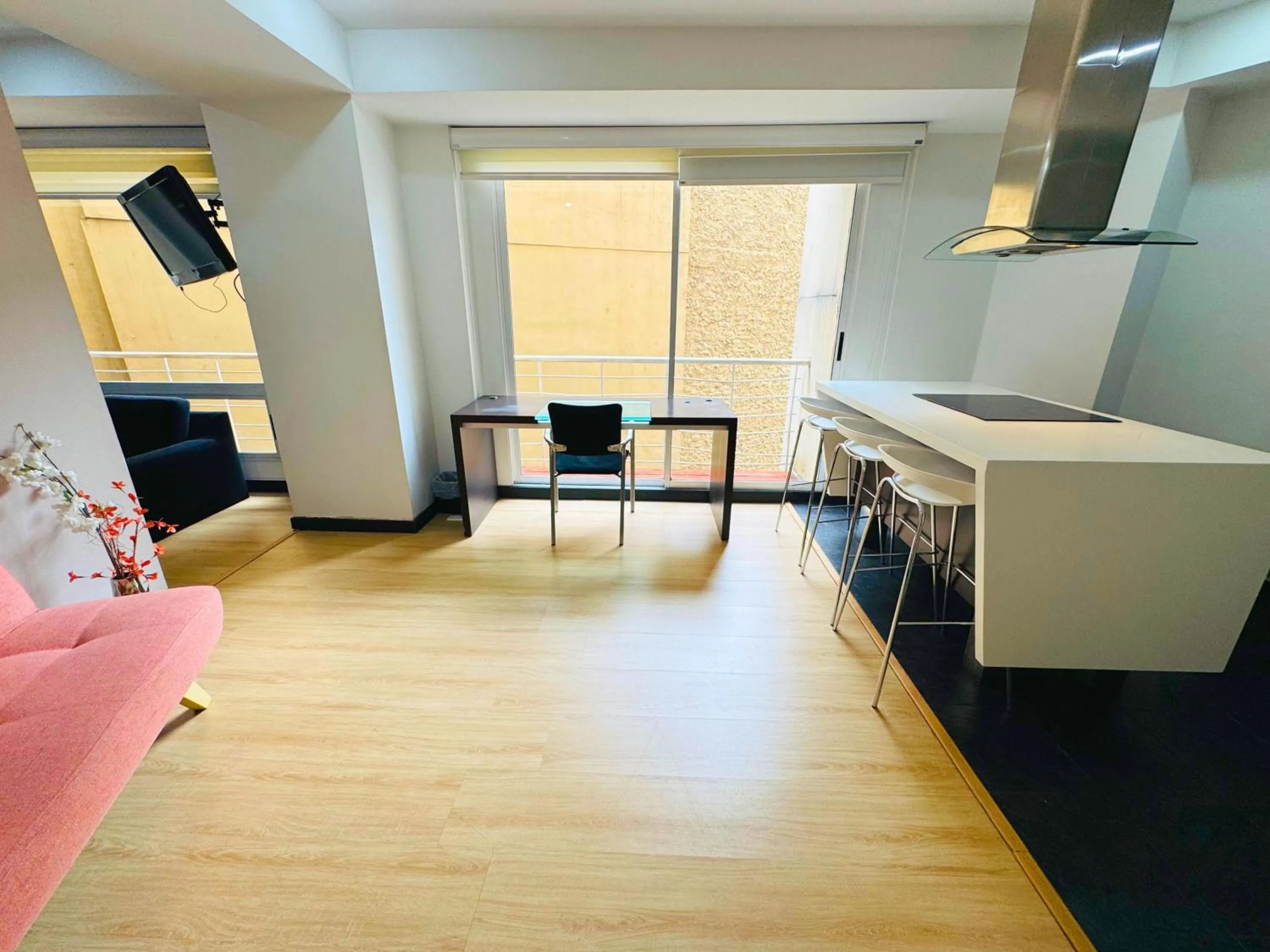 Kitchen or kitchenette in Aparta Suite Continental Bogotá