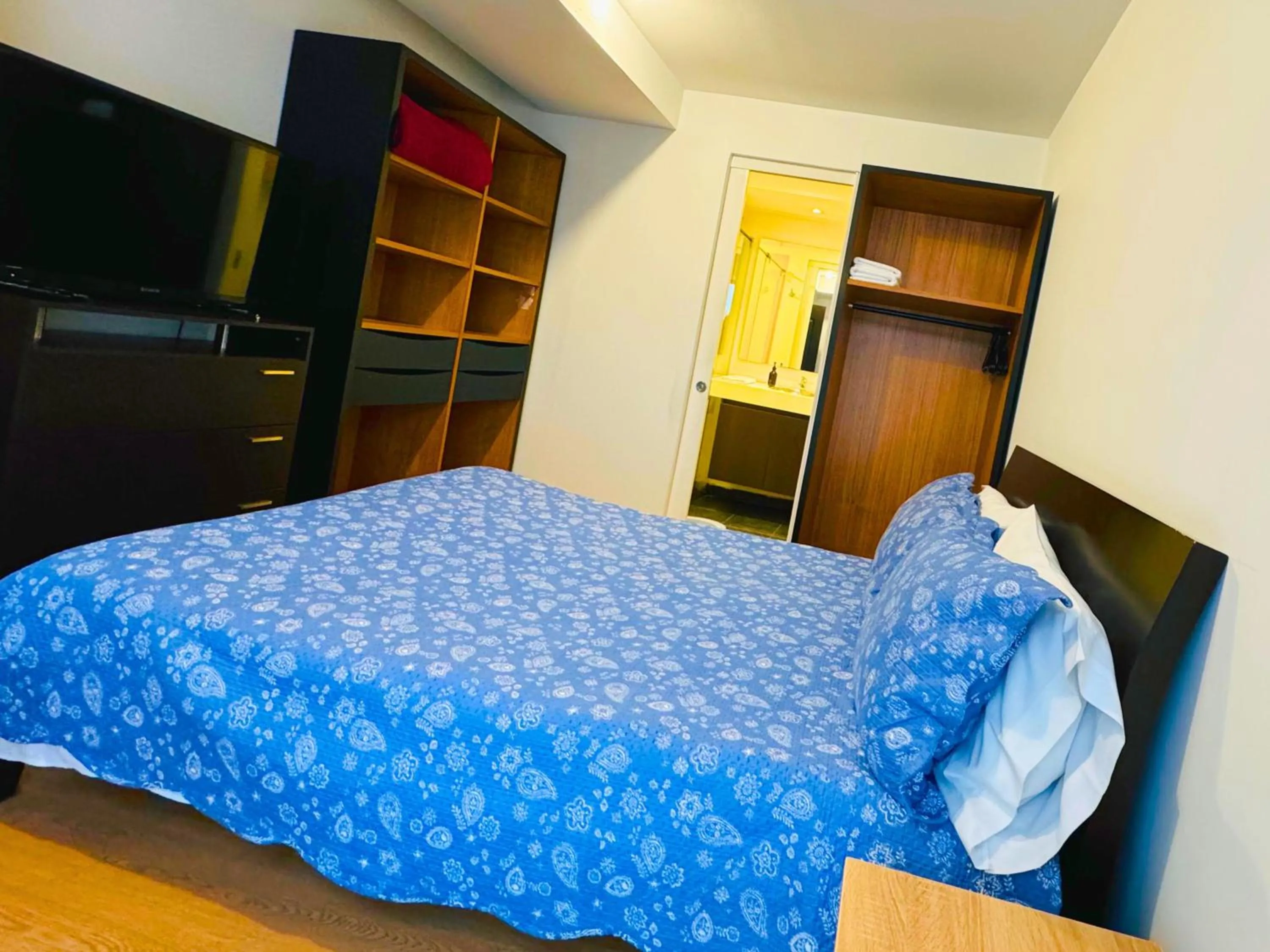 Bed in Aparta Suite Continental Bogotá