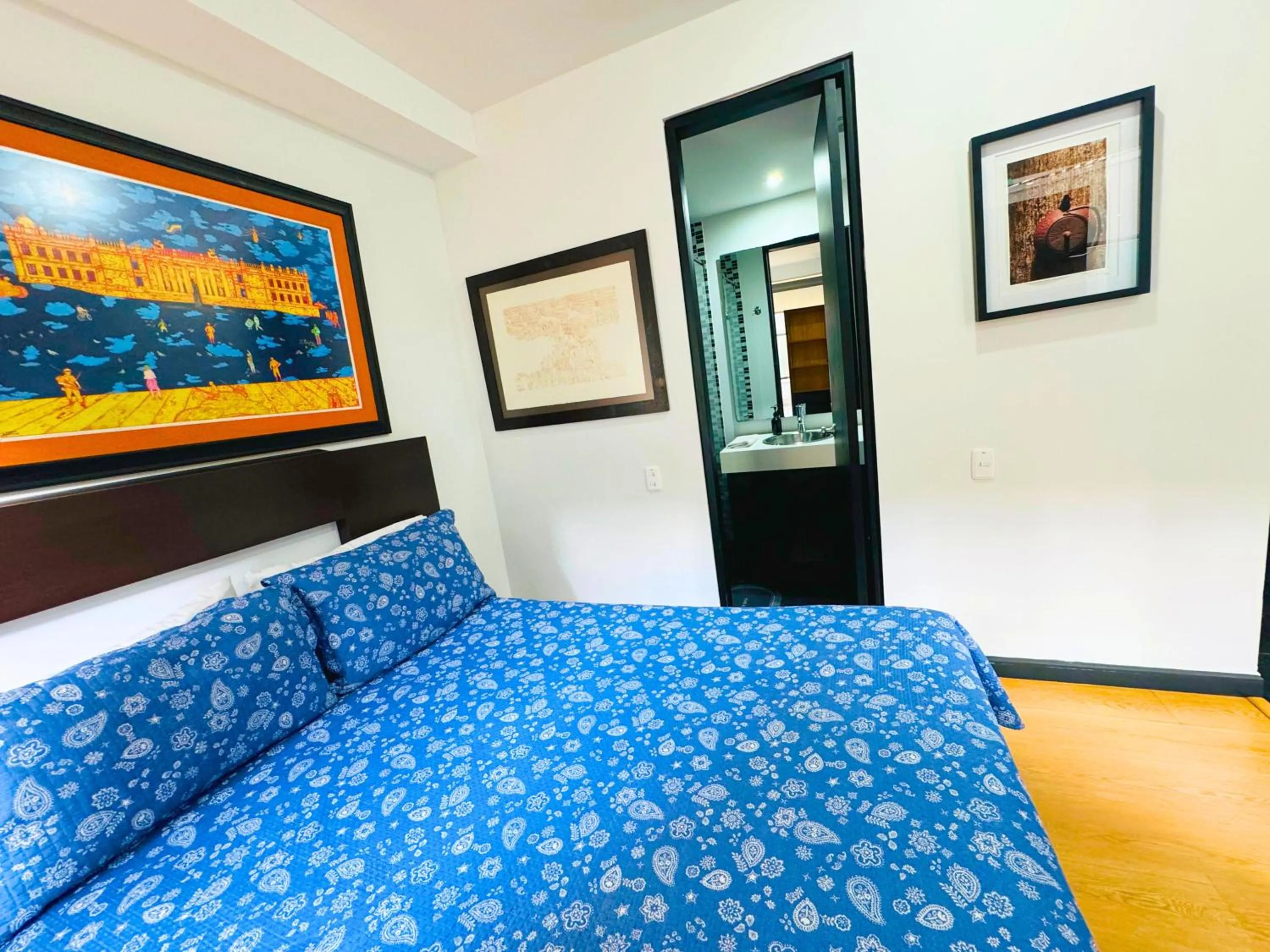 Bed in Aparta Suite Continental Bogotá