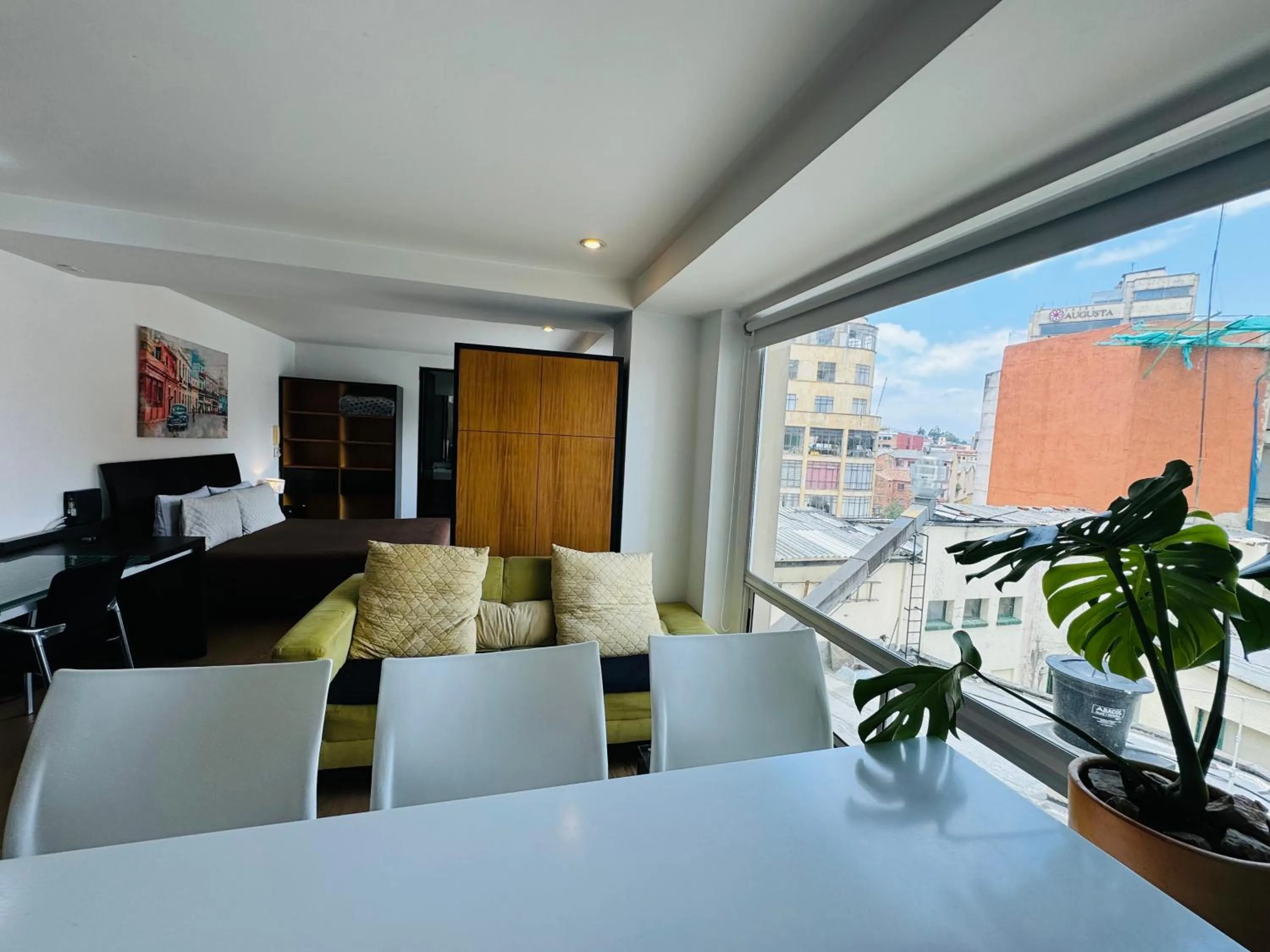 Bed in Aparta Suite Continental Bogotá