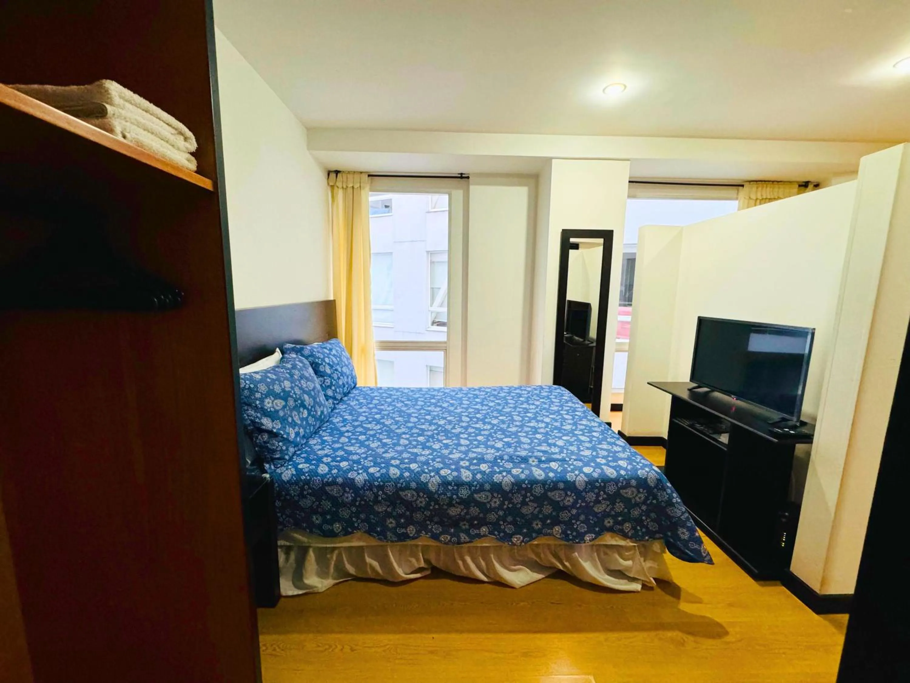 Bed in Aparta Suite Continental Bogotá