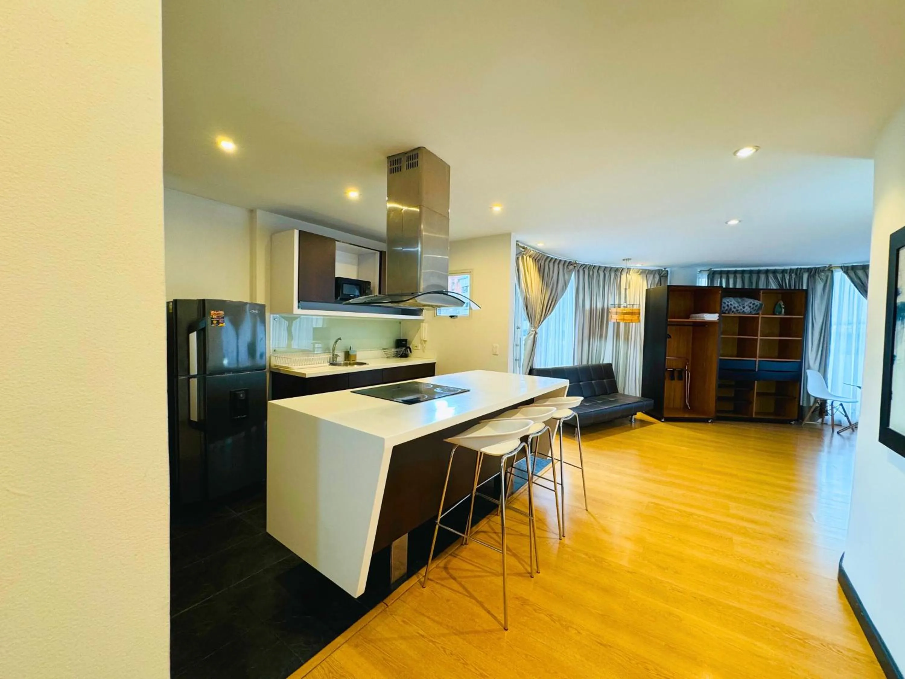 Kitchen or kitchenette in Aparta Suite Continental Bogotá