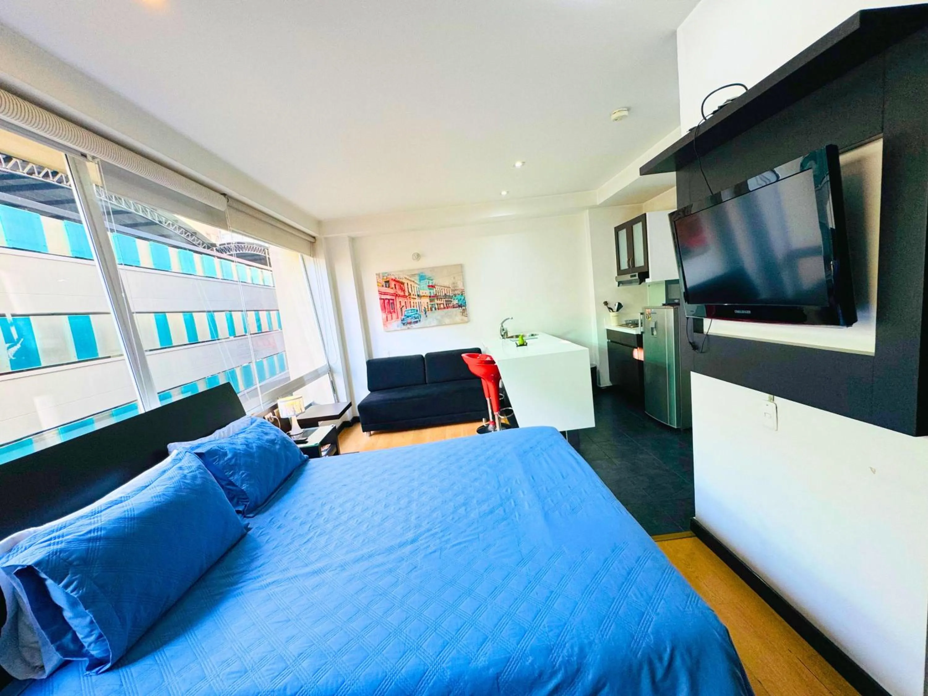 Photo of the whole room, Bed in Aparta Suite Continental Bogotá